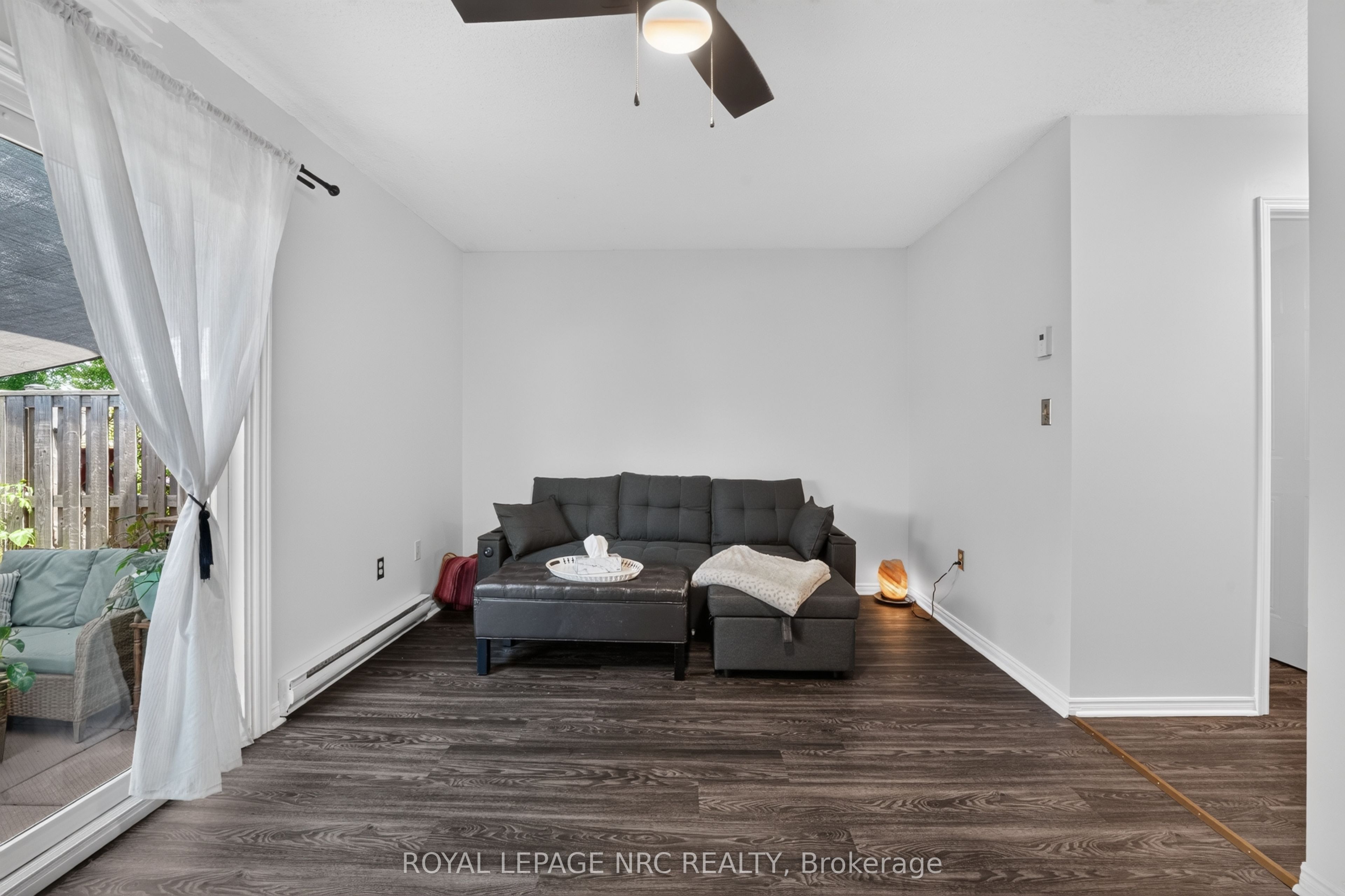 65 Dorchester Boulevard 40 Property Photo 36
