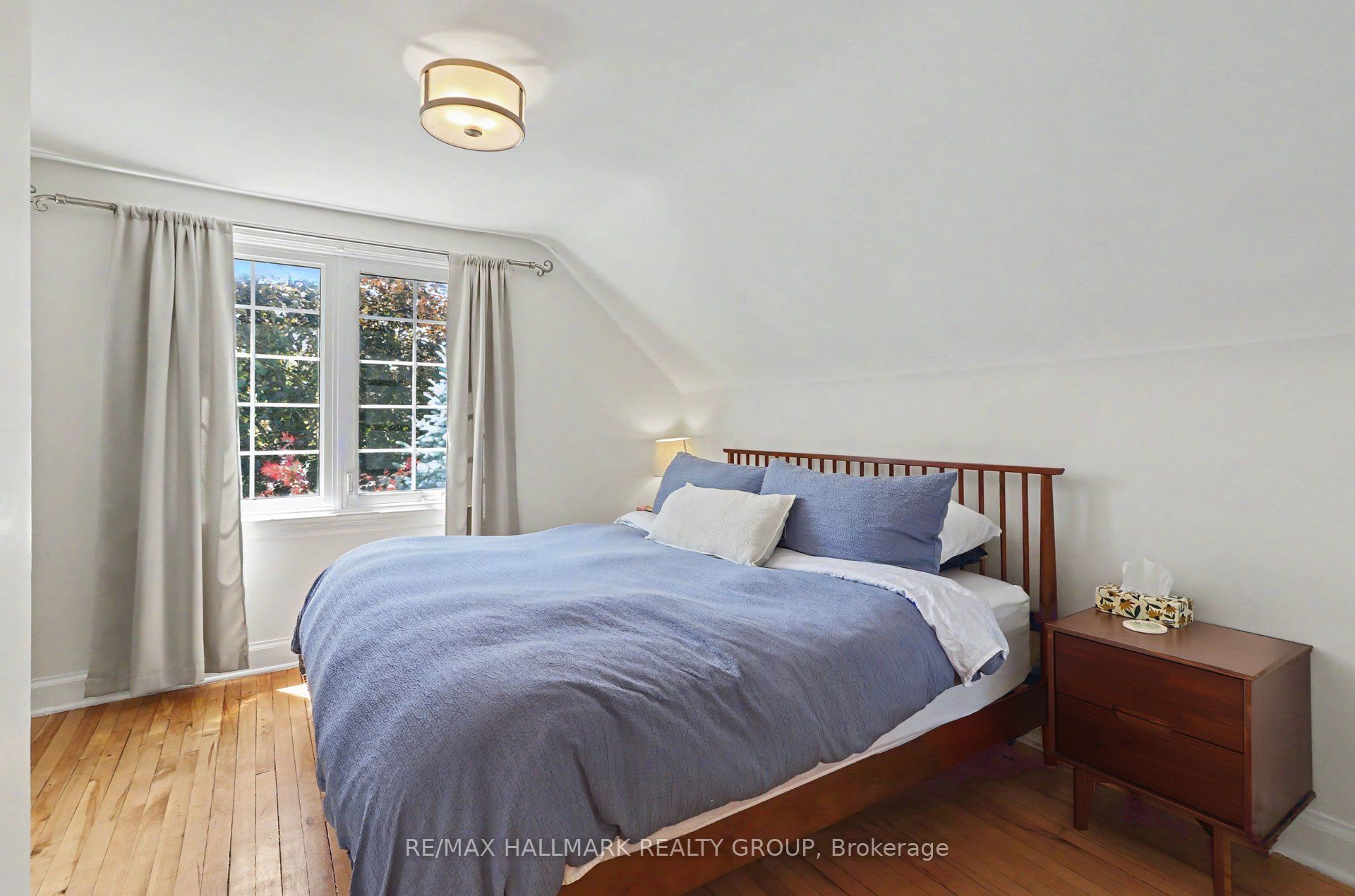 99 Dagmar Avenue Property Photo 16