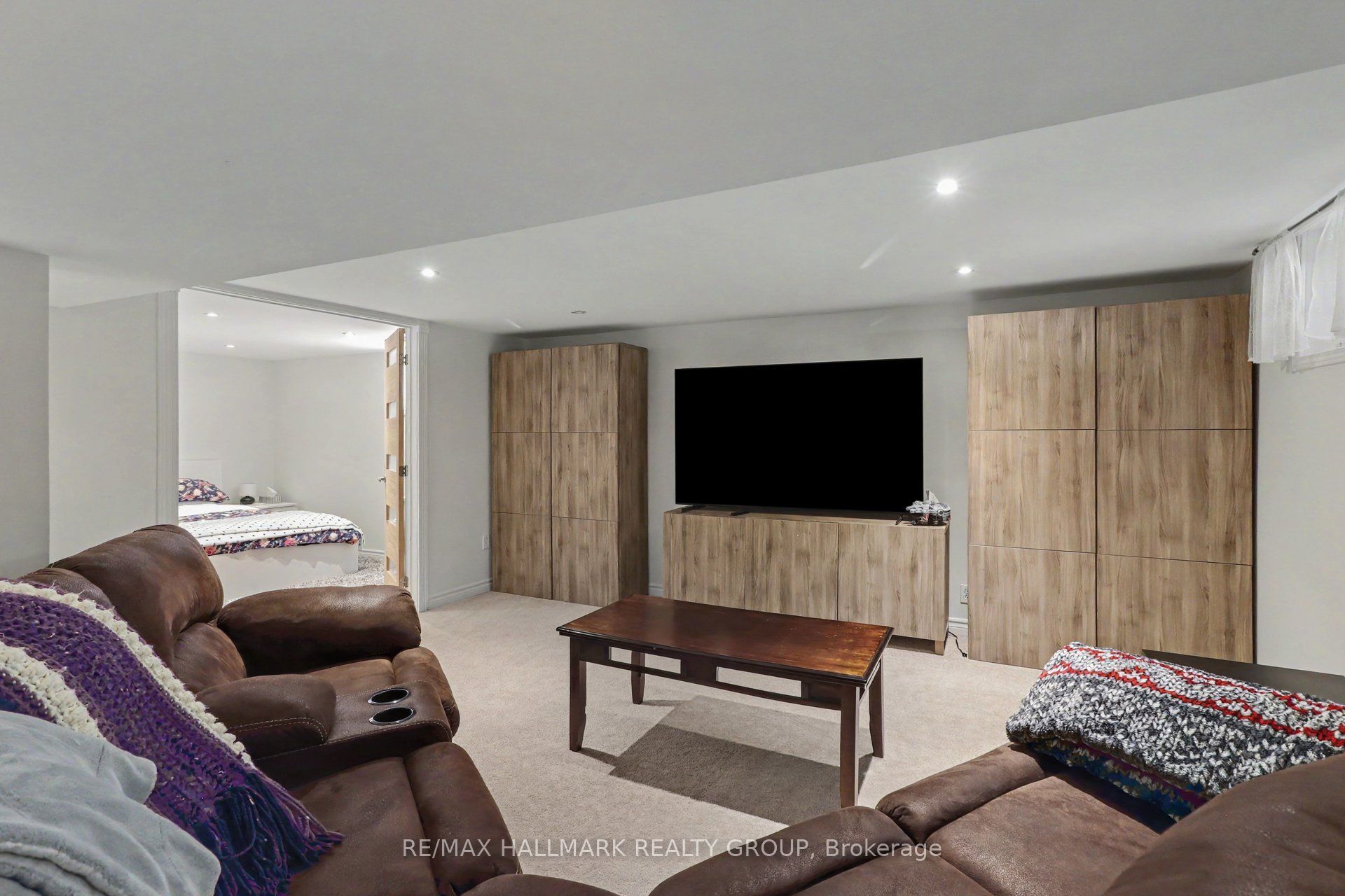 99 Dagmar Avenue Property Photo 21