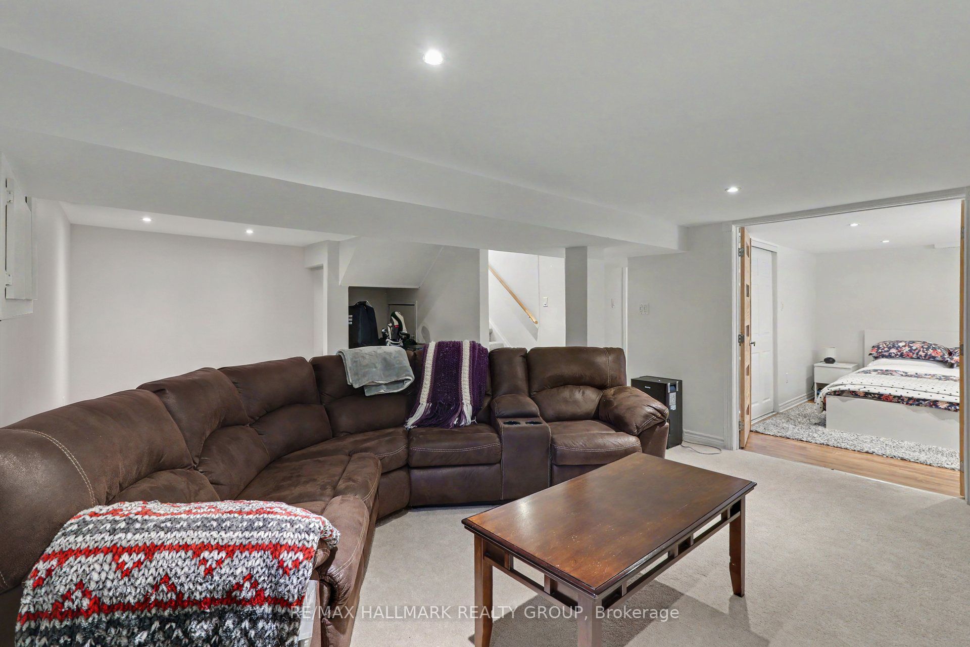 99 Dagmar Avenue Property Photo 22