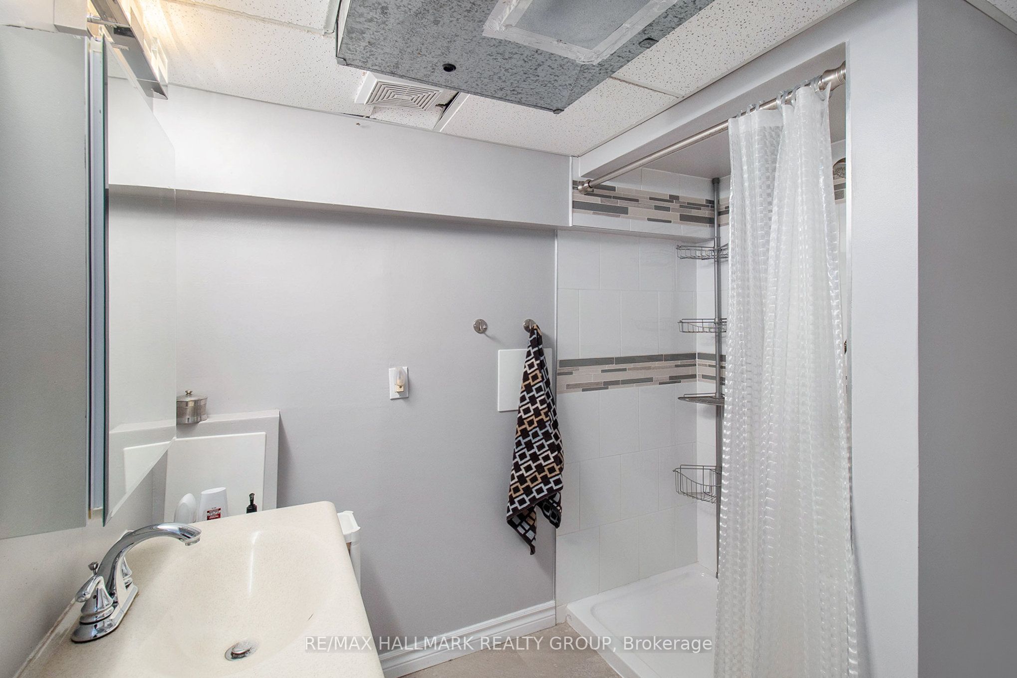 99 Dagmar Avenue Property Photo 24