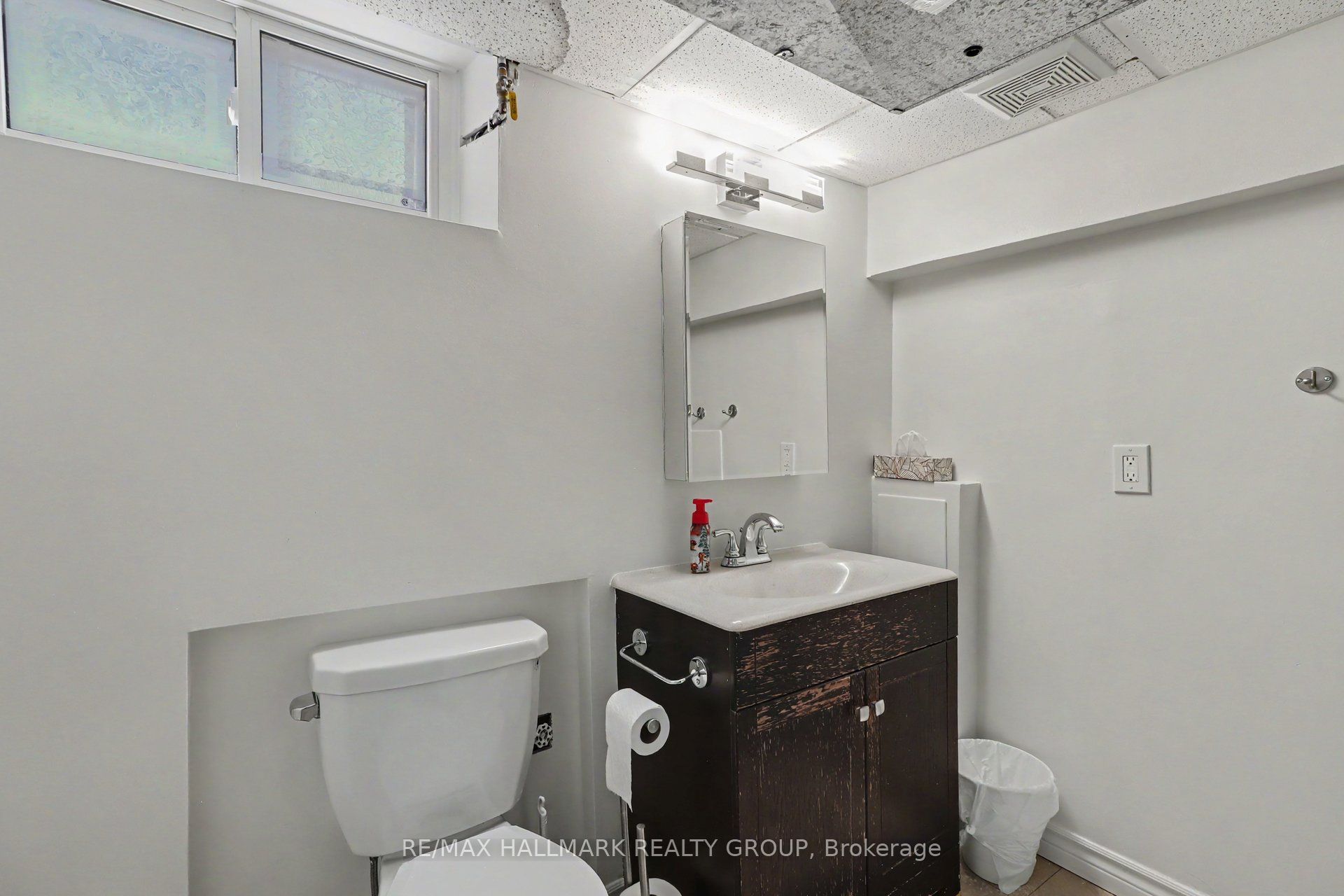 99 Dagmar Avenue Property Photo 25