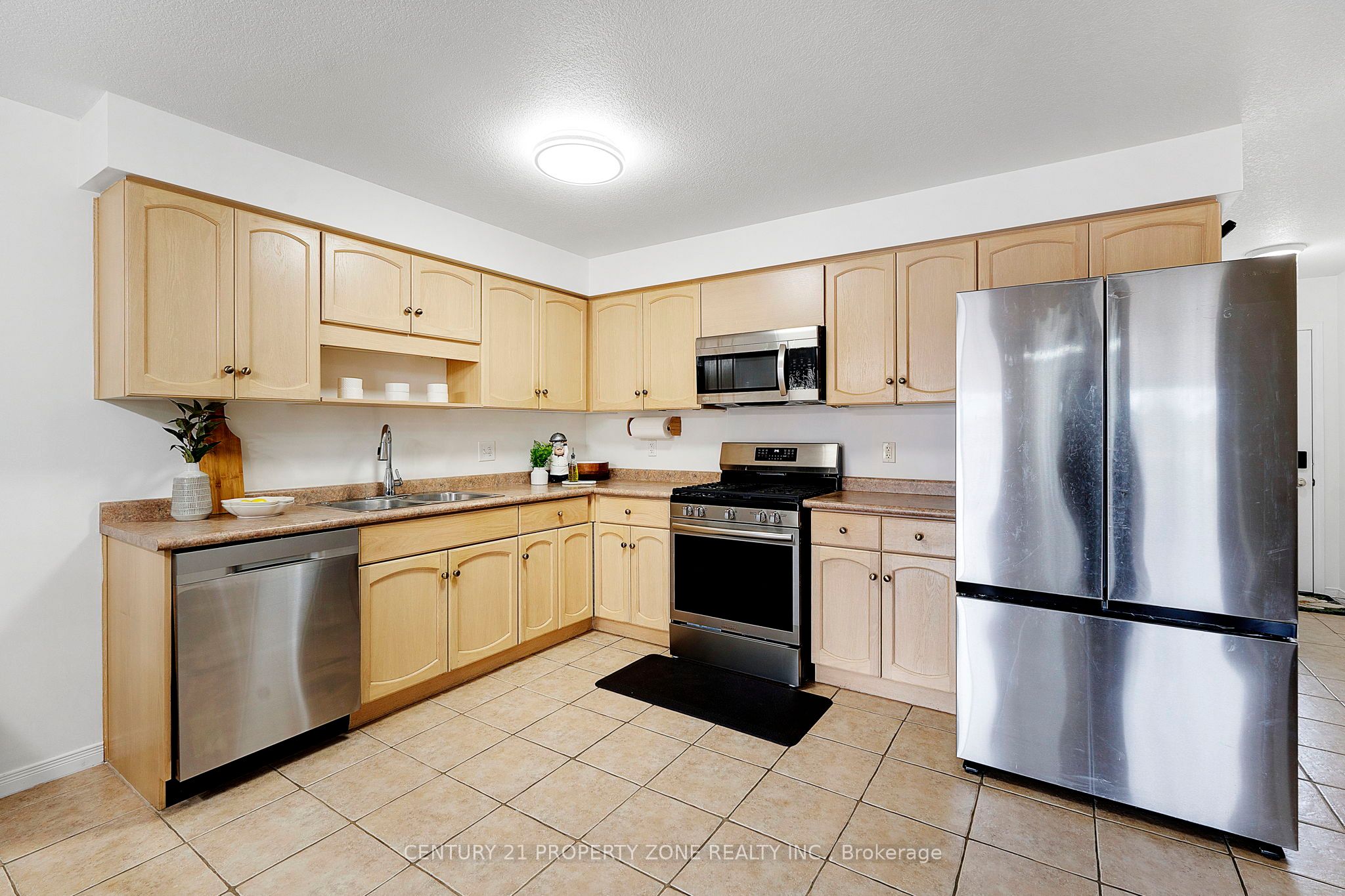 210 Dawn Avenue 35 Property Photo 12