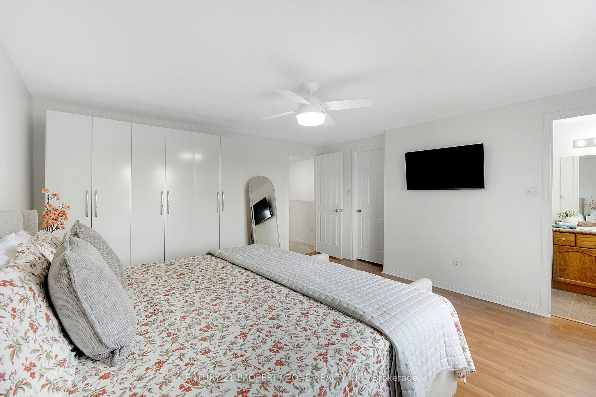 210 Dawn Avenue 35 Property Photo 20