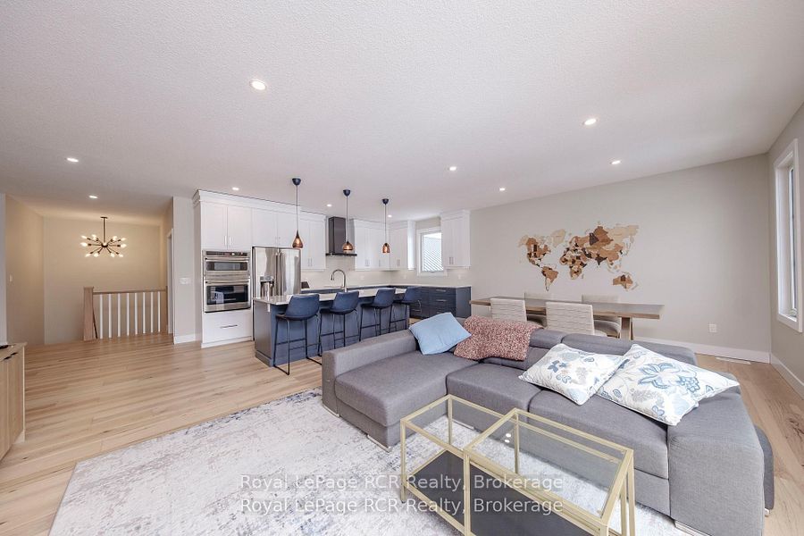9 Sunset Place Property Photo 10