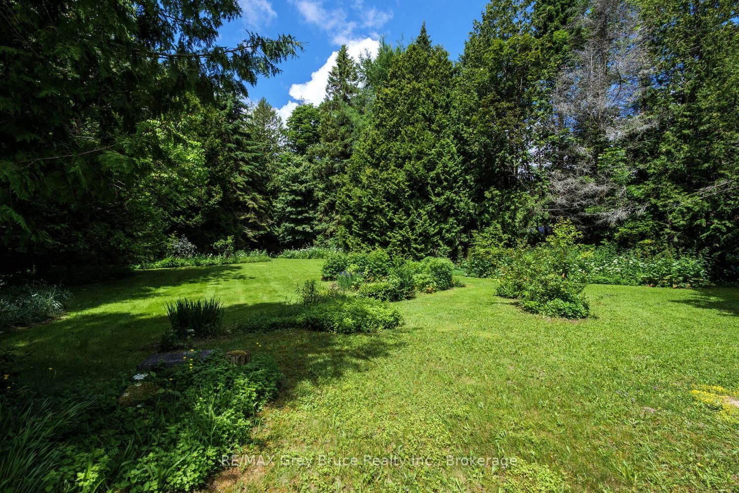 550 Huron Road N Property Photo 20