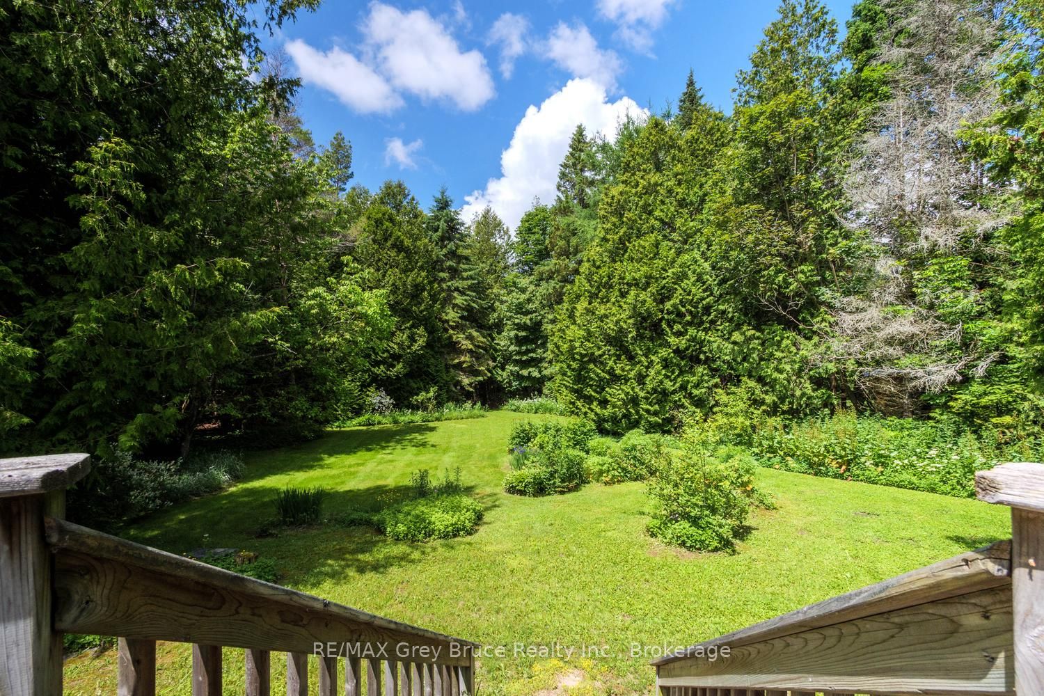 550 Huron Road N Property Photo 21