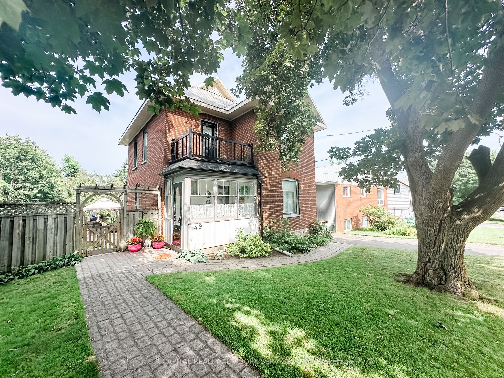 49 Centre Street Property Photo 1