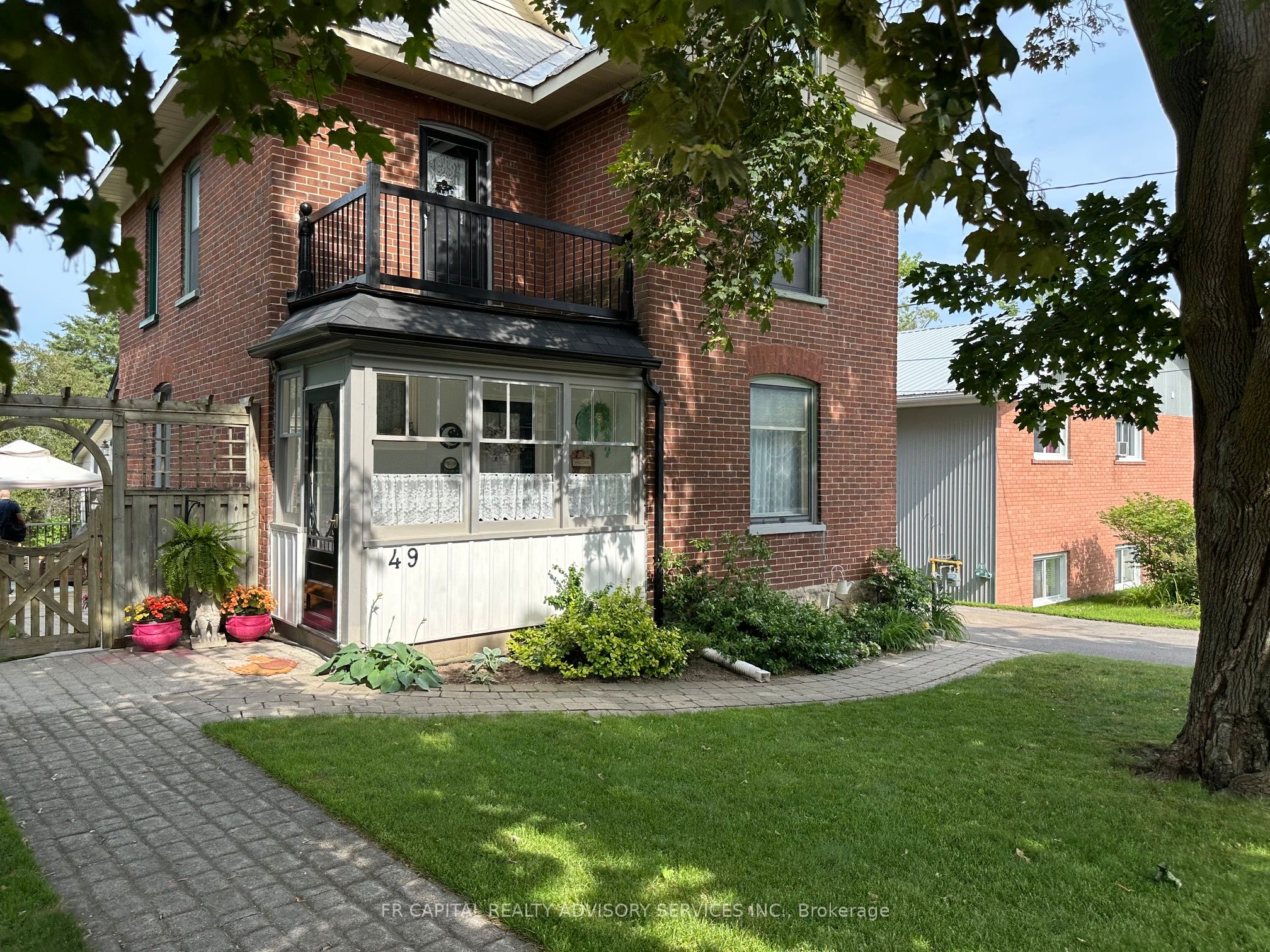 49 Centre Street Property Photo 5