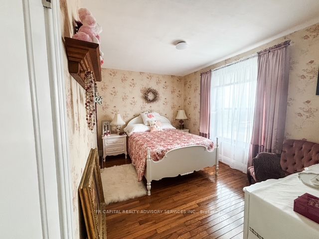 49 Centre Street Property Photo 18