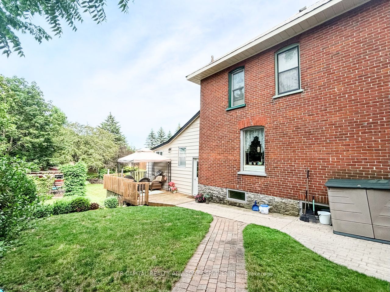 49 Centre Street Property Photo 21