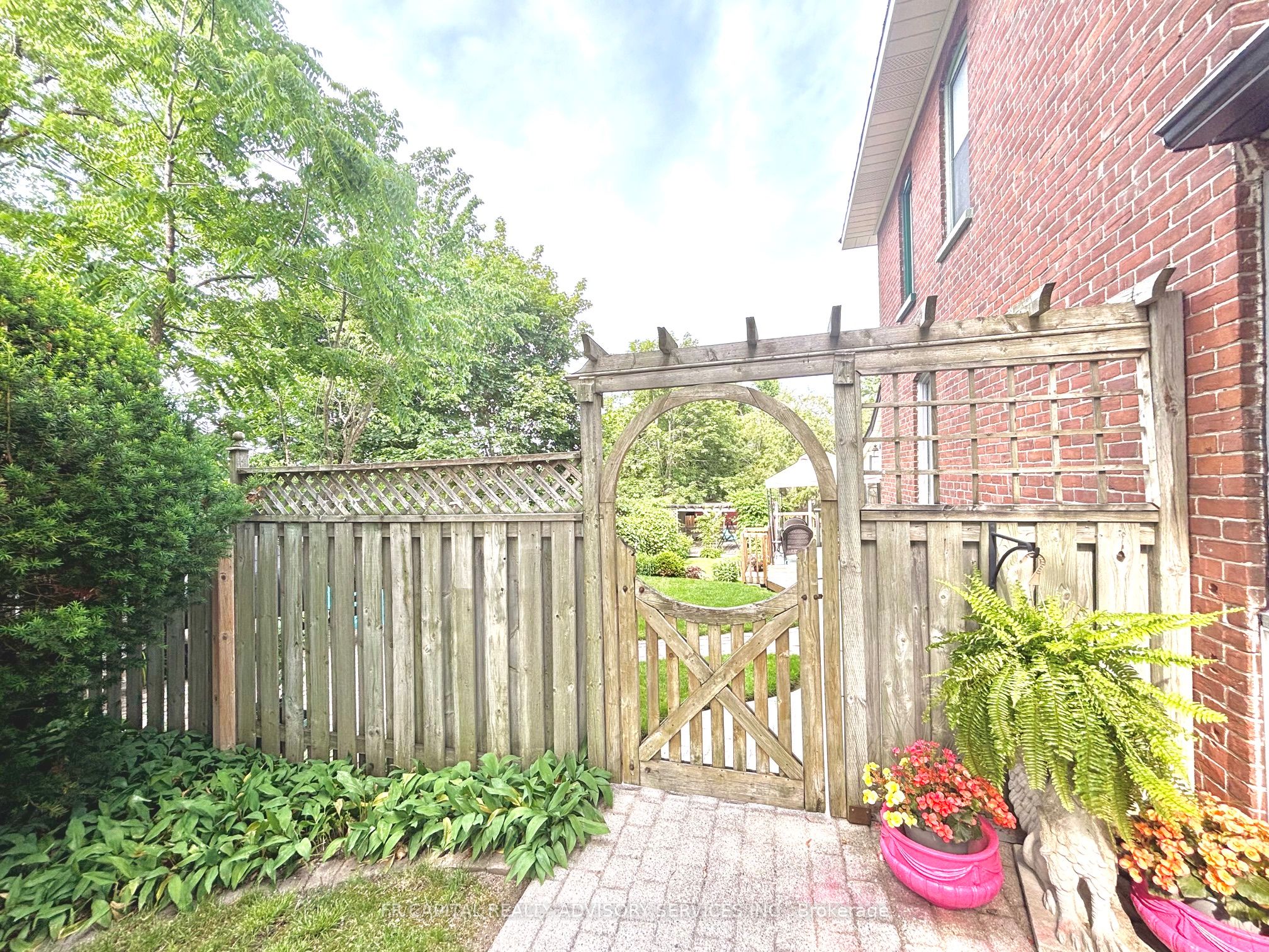 49 Centre Street Property Photo 23