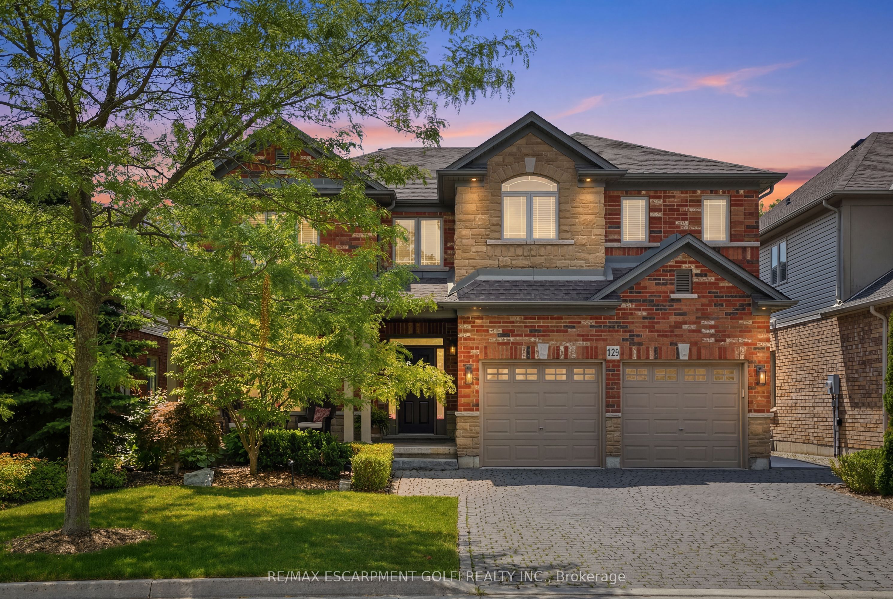 129 Magnificent Way Property Photo 4