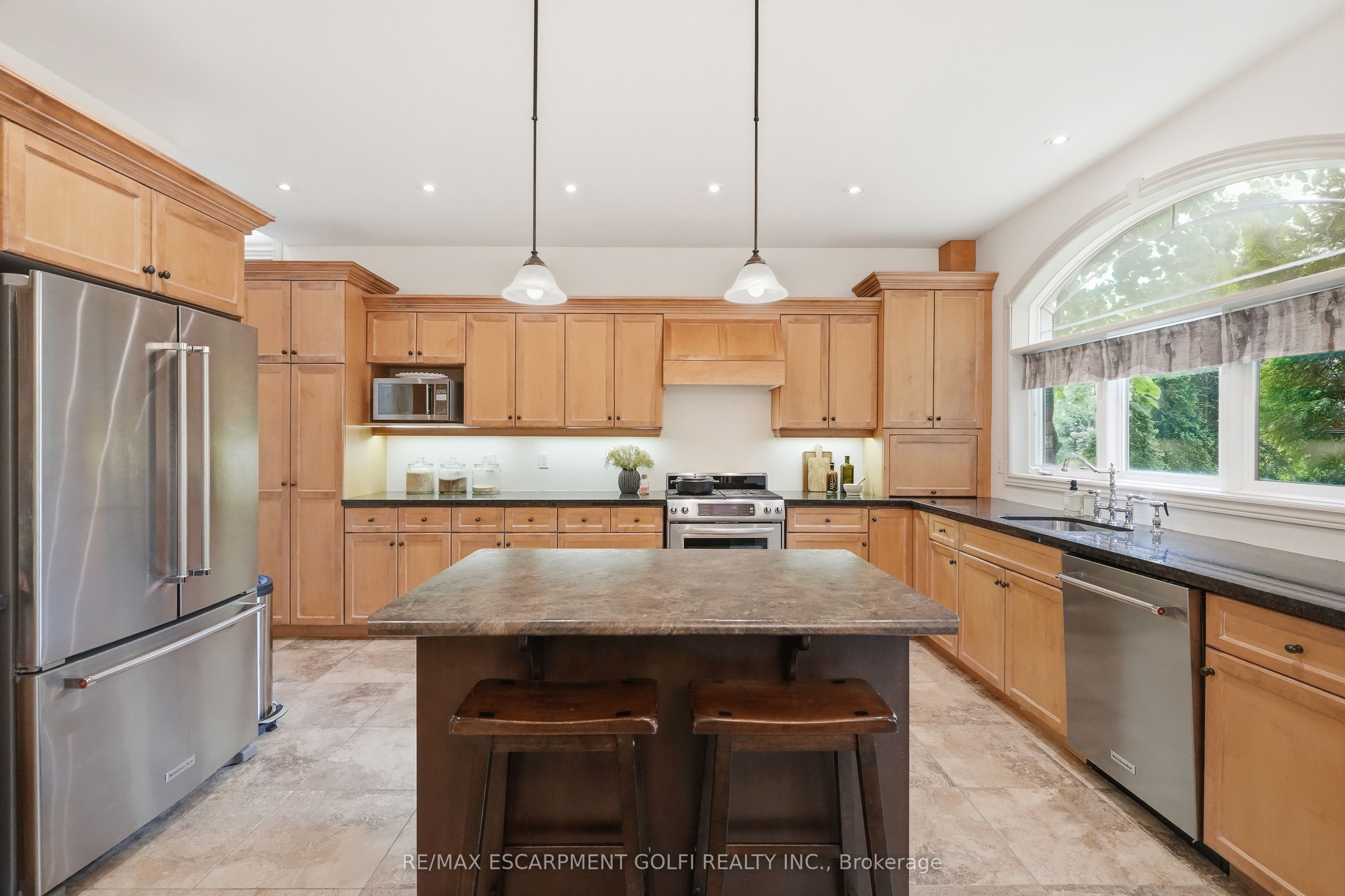 129 Magnificent Way Property Photo 10