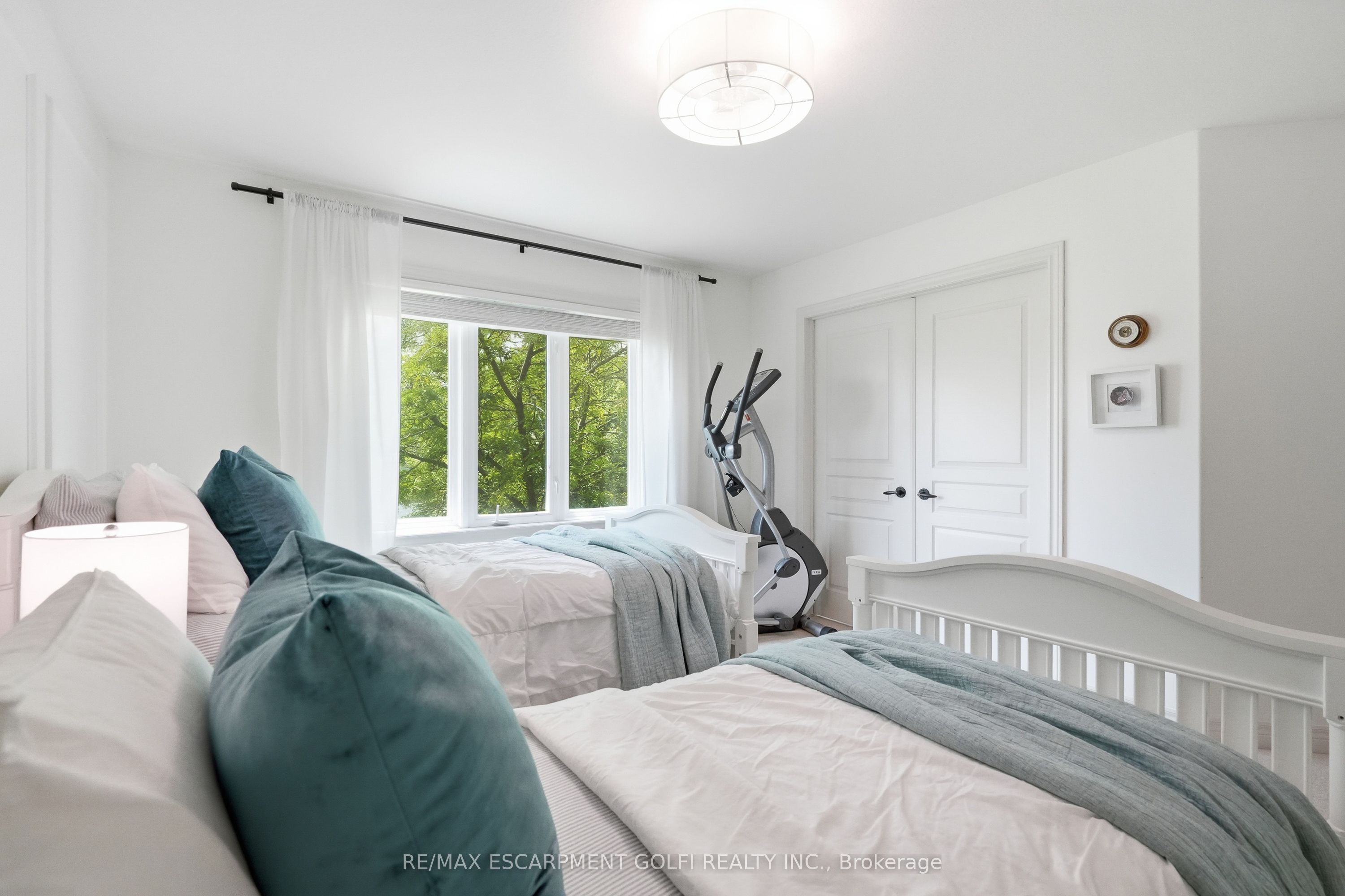 129 Magnificent Way Property Photo 23