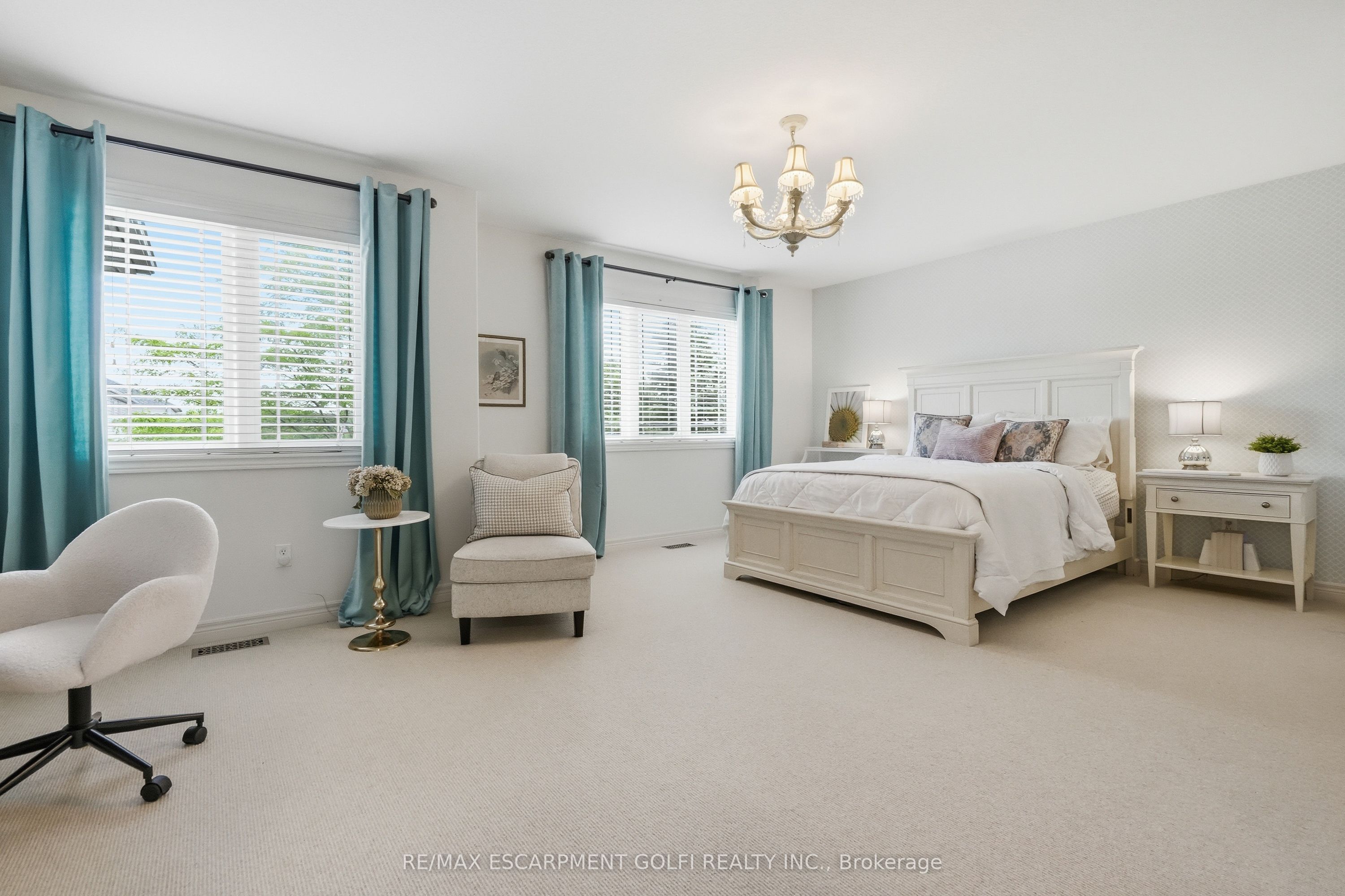129 Magnificent Way Property Photo 26