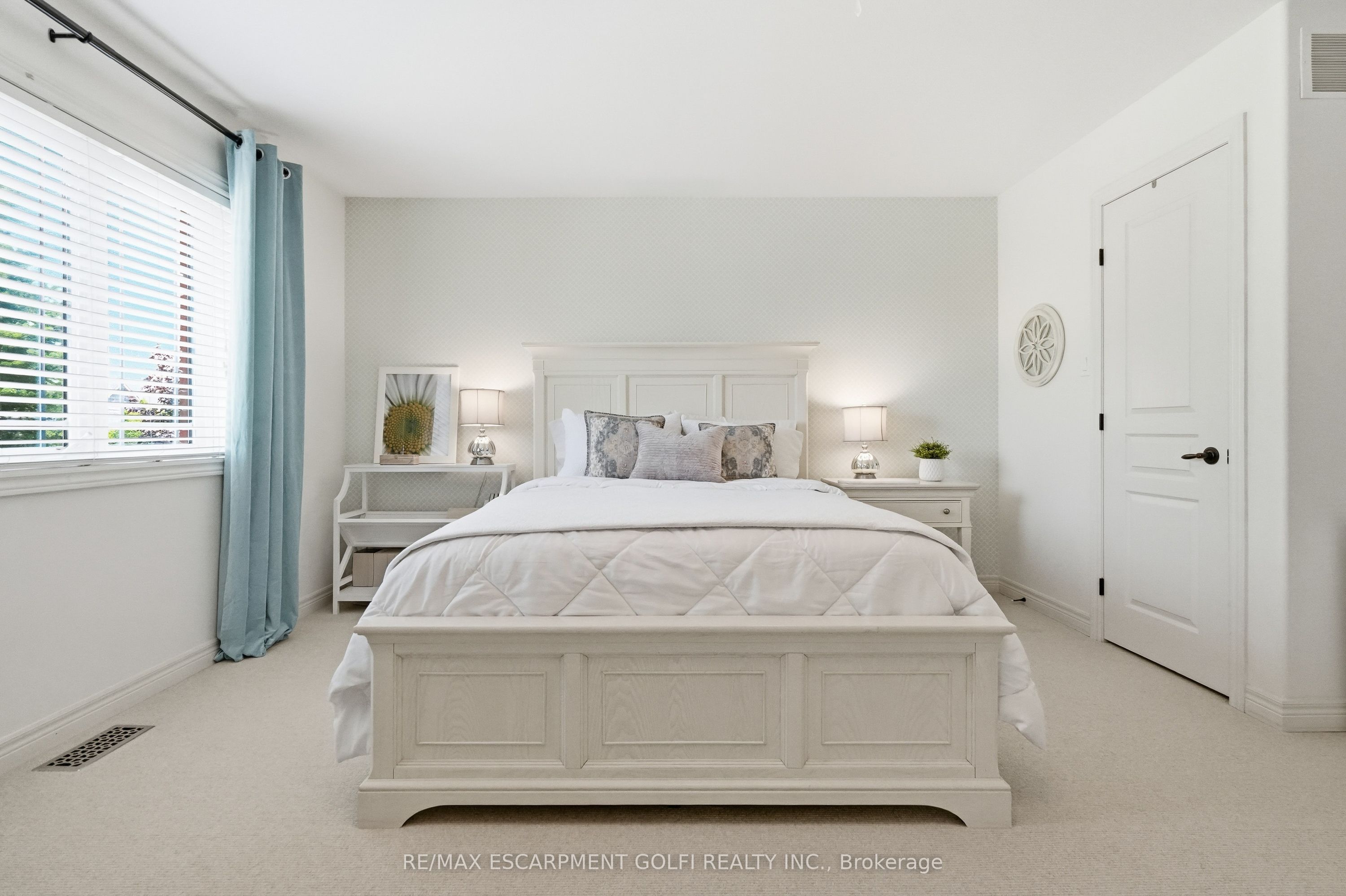 129 Magnificent Way Property Photo 27