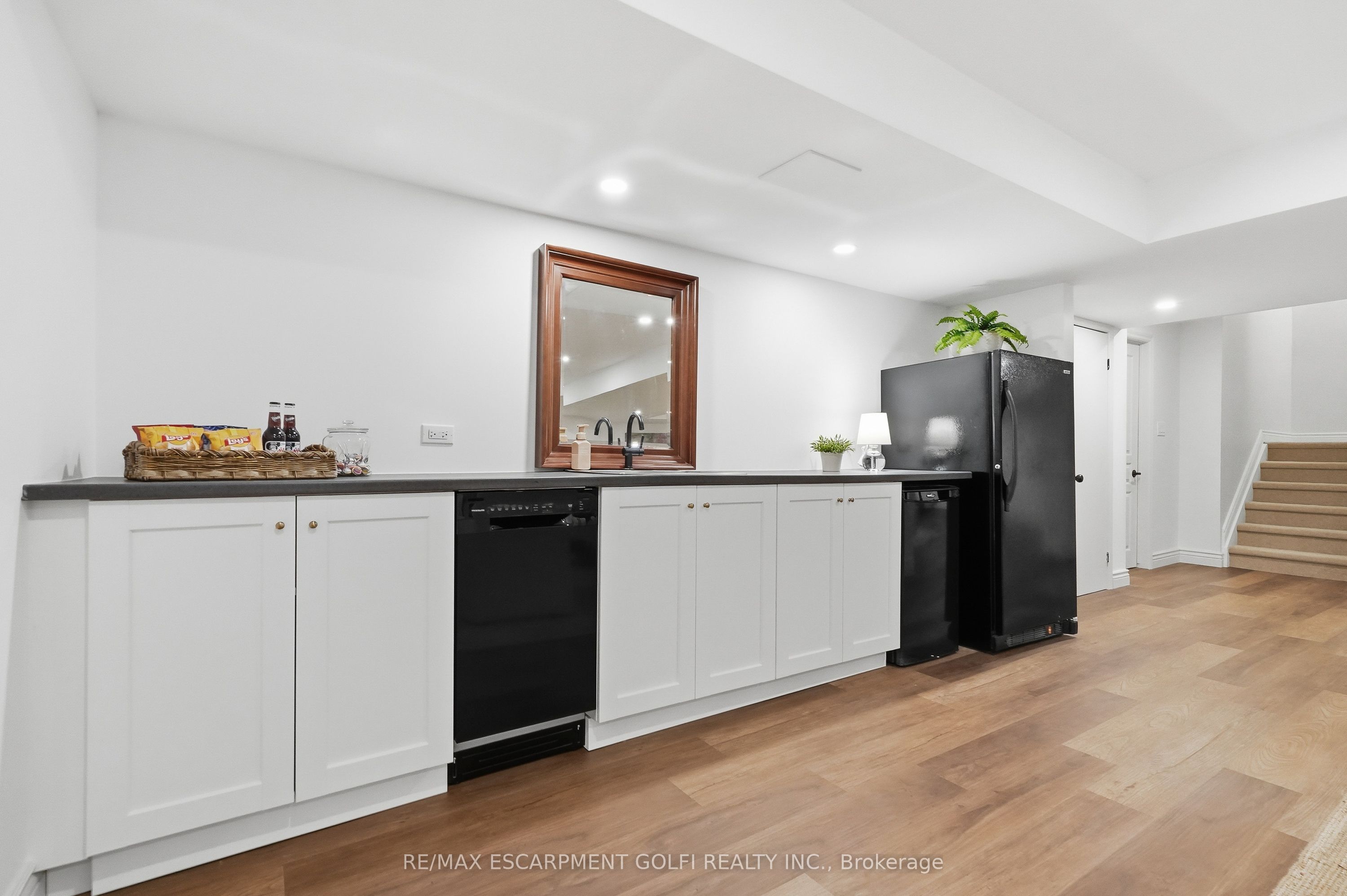129 Magnificent Way Property Photo 33