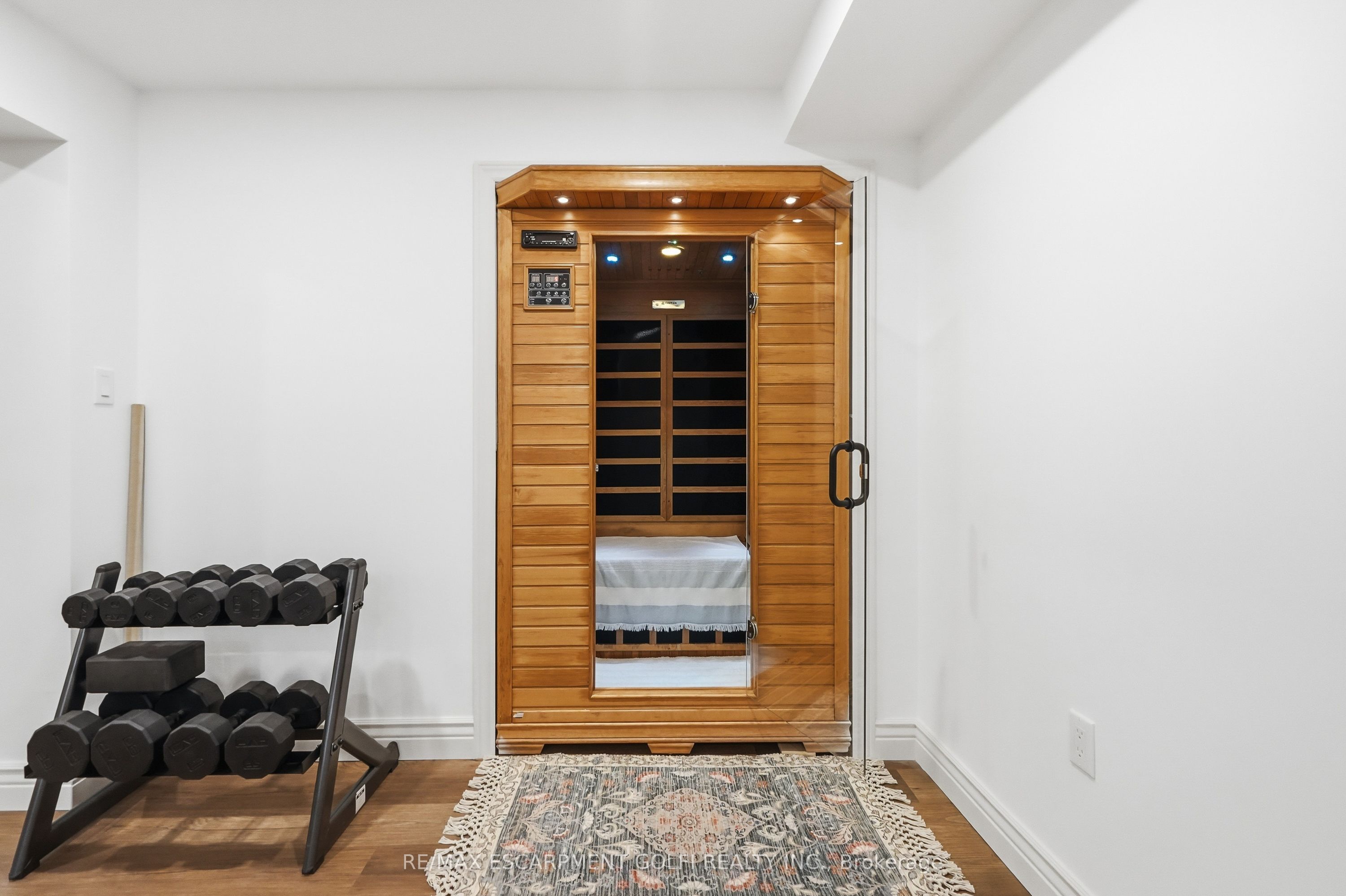 129 Magnificent Way Property Photo 37
