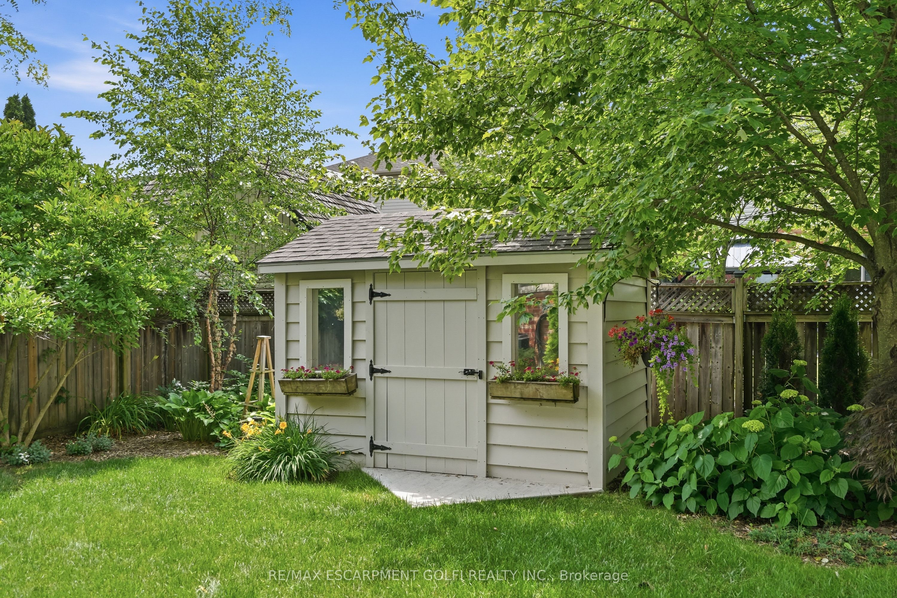 129 Magnificent Way Property Photo 42