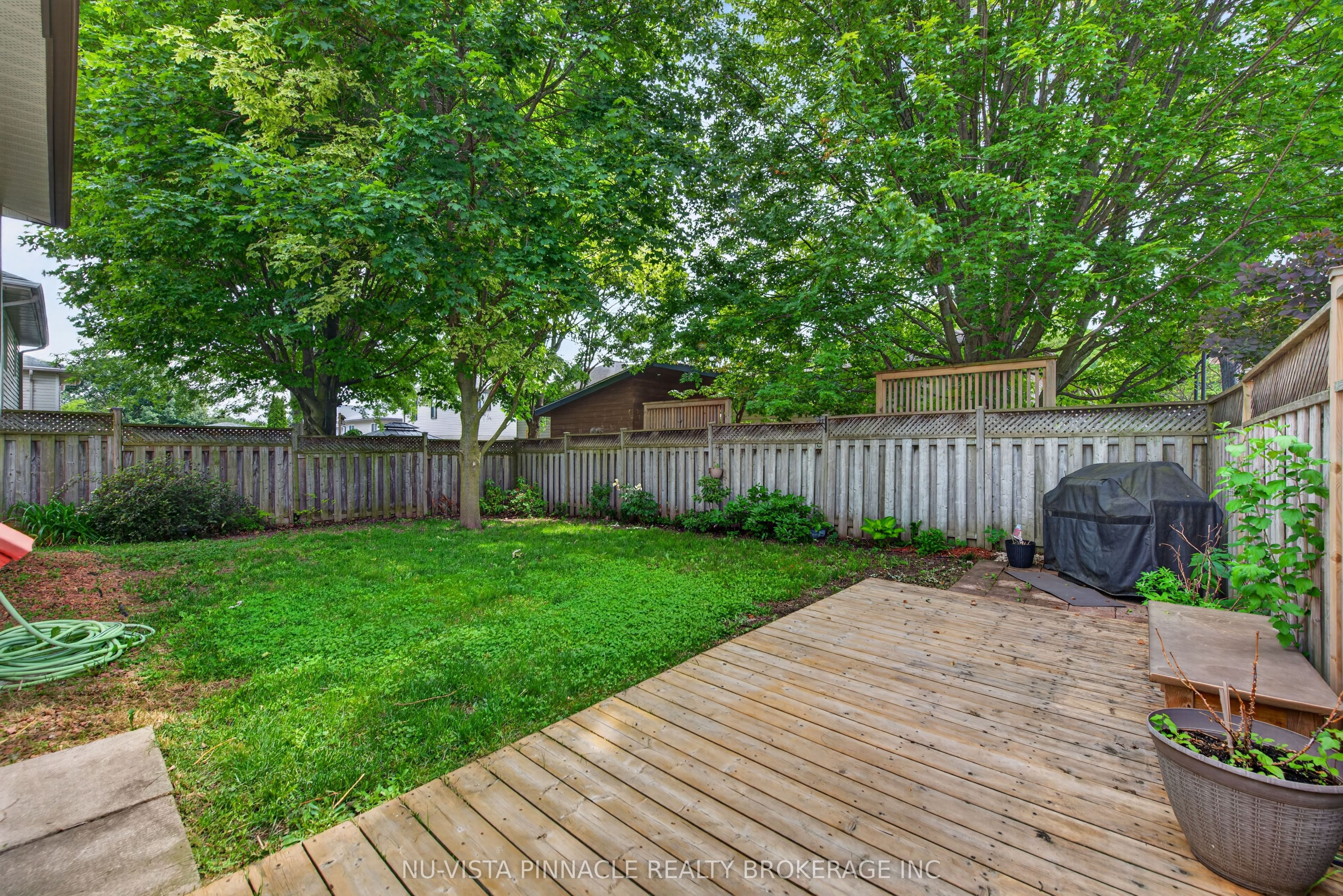 35 Joliet Street Property Photo 37