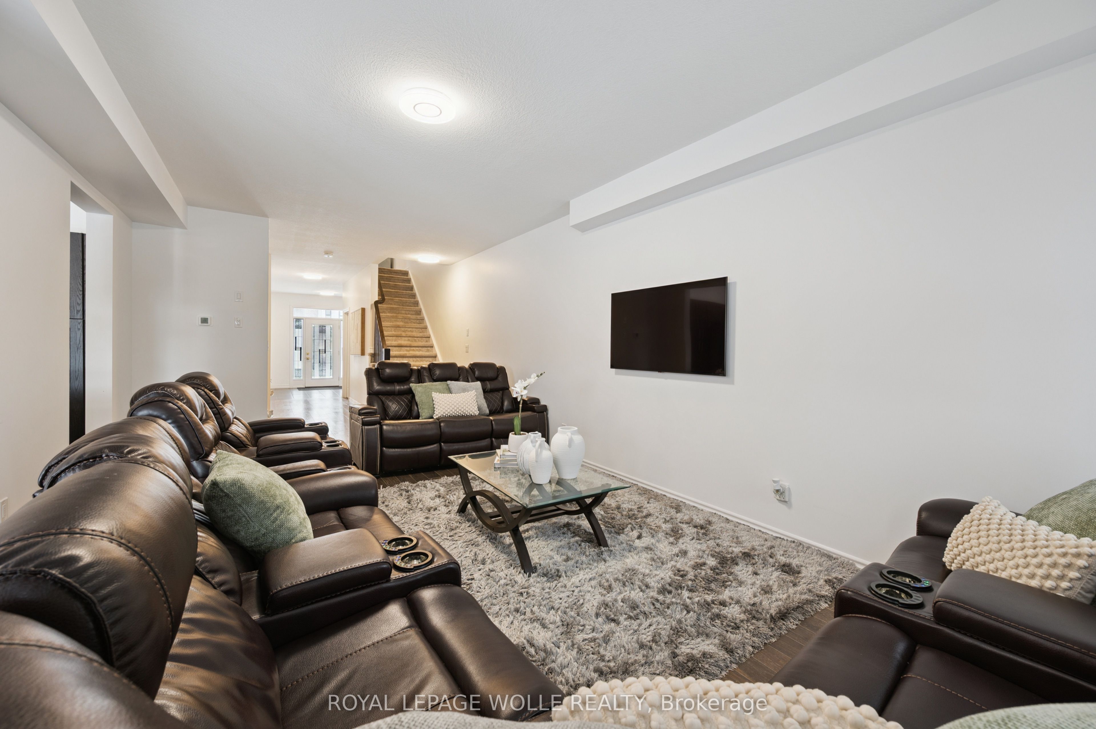 308 Freure Drive Property Photo 5