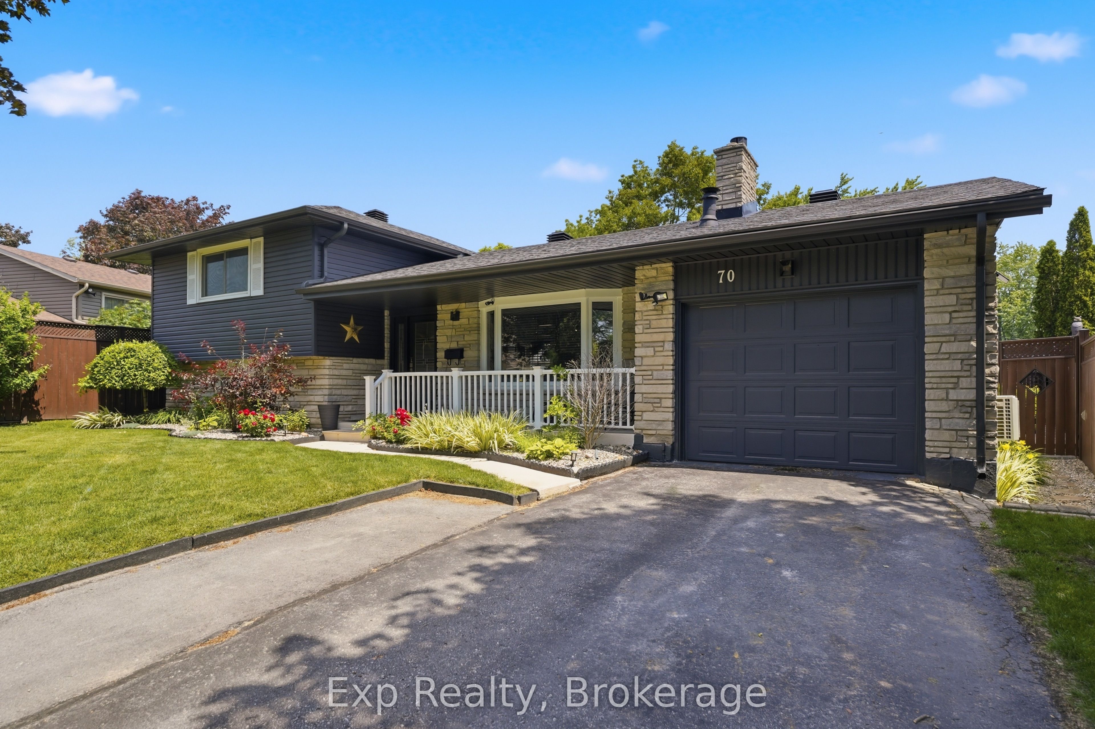 70 Tripp Boulevard Property Photo 3