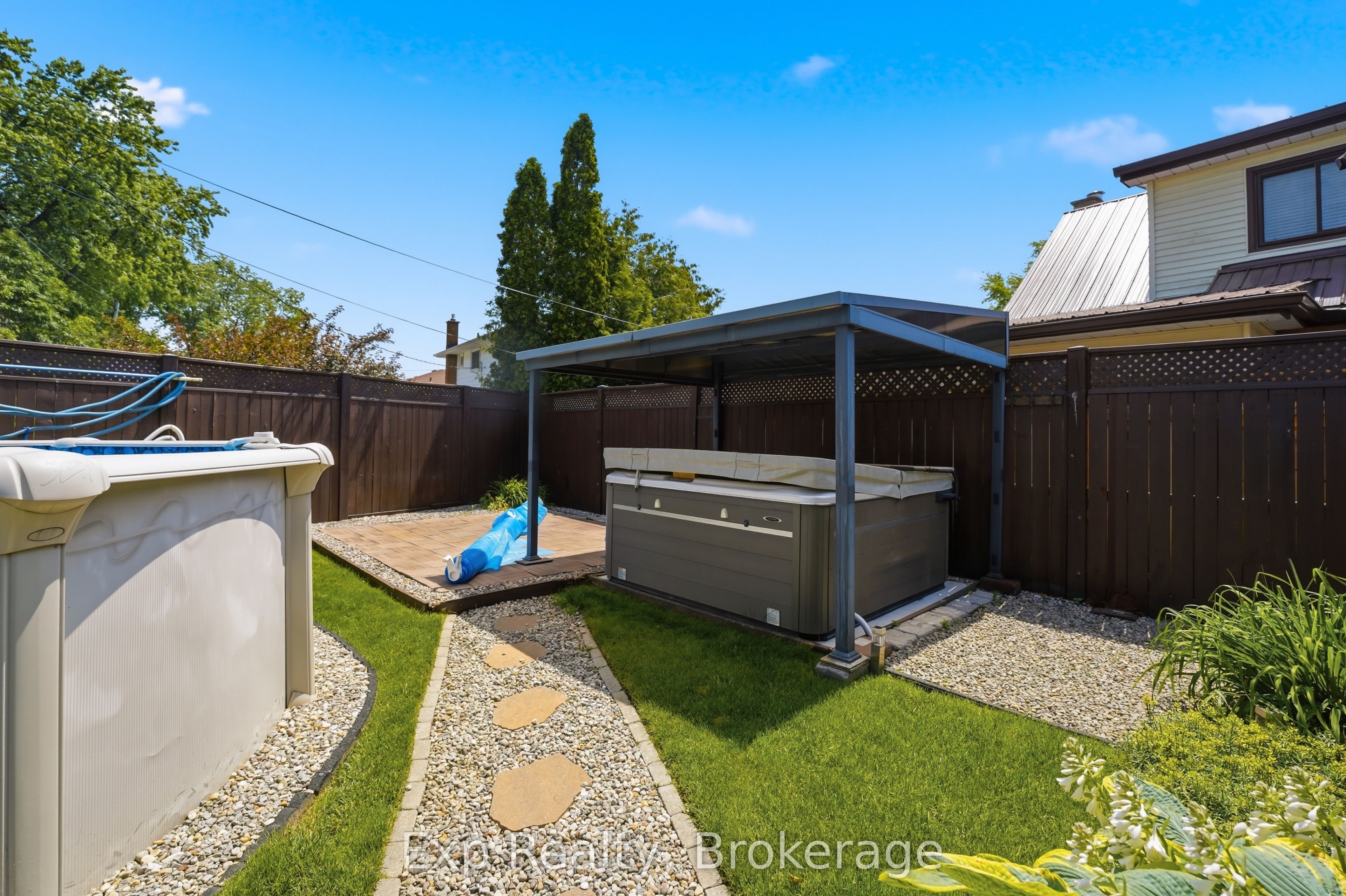 70 Tripp Boulevard Property Photo 34