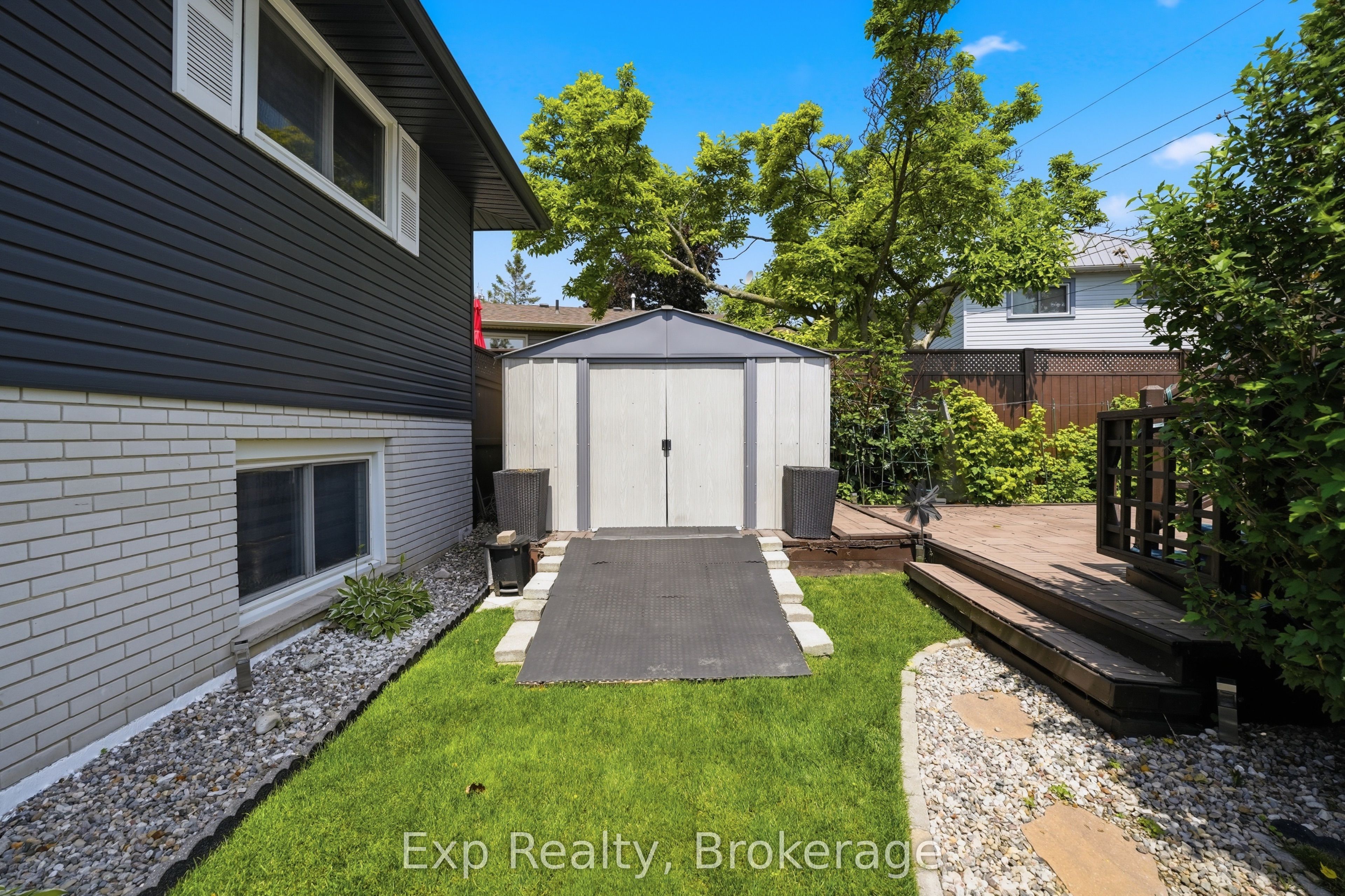 70 Tripp Boulevard Property Photo 37
