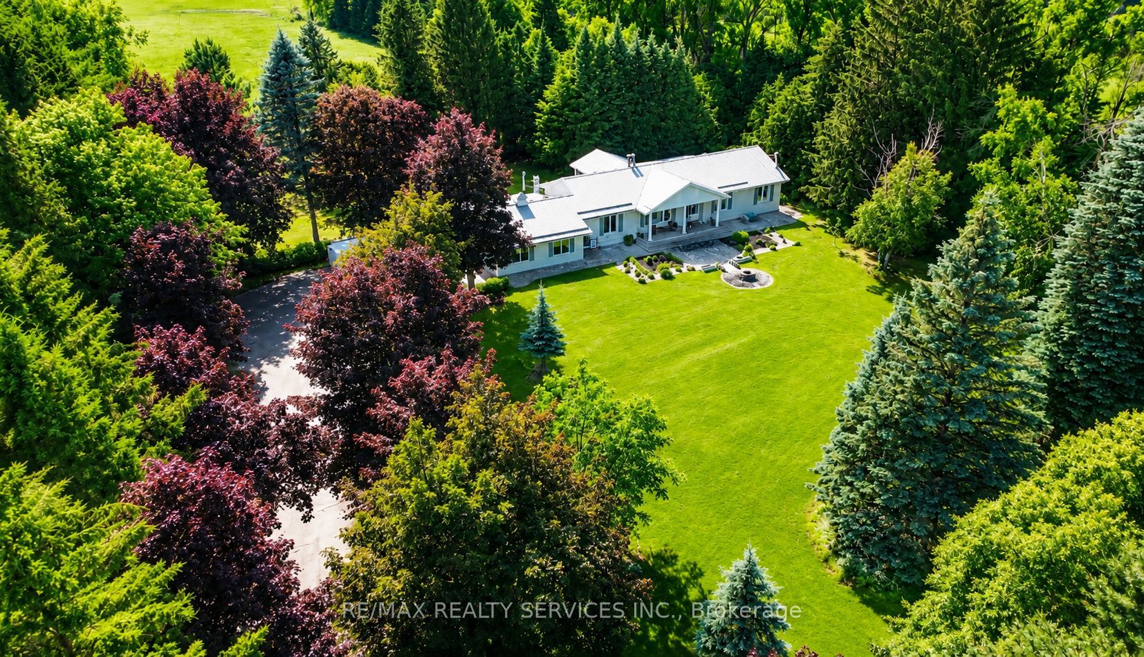 515490 2nd Line Property Photo 1