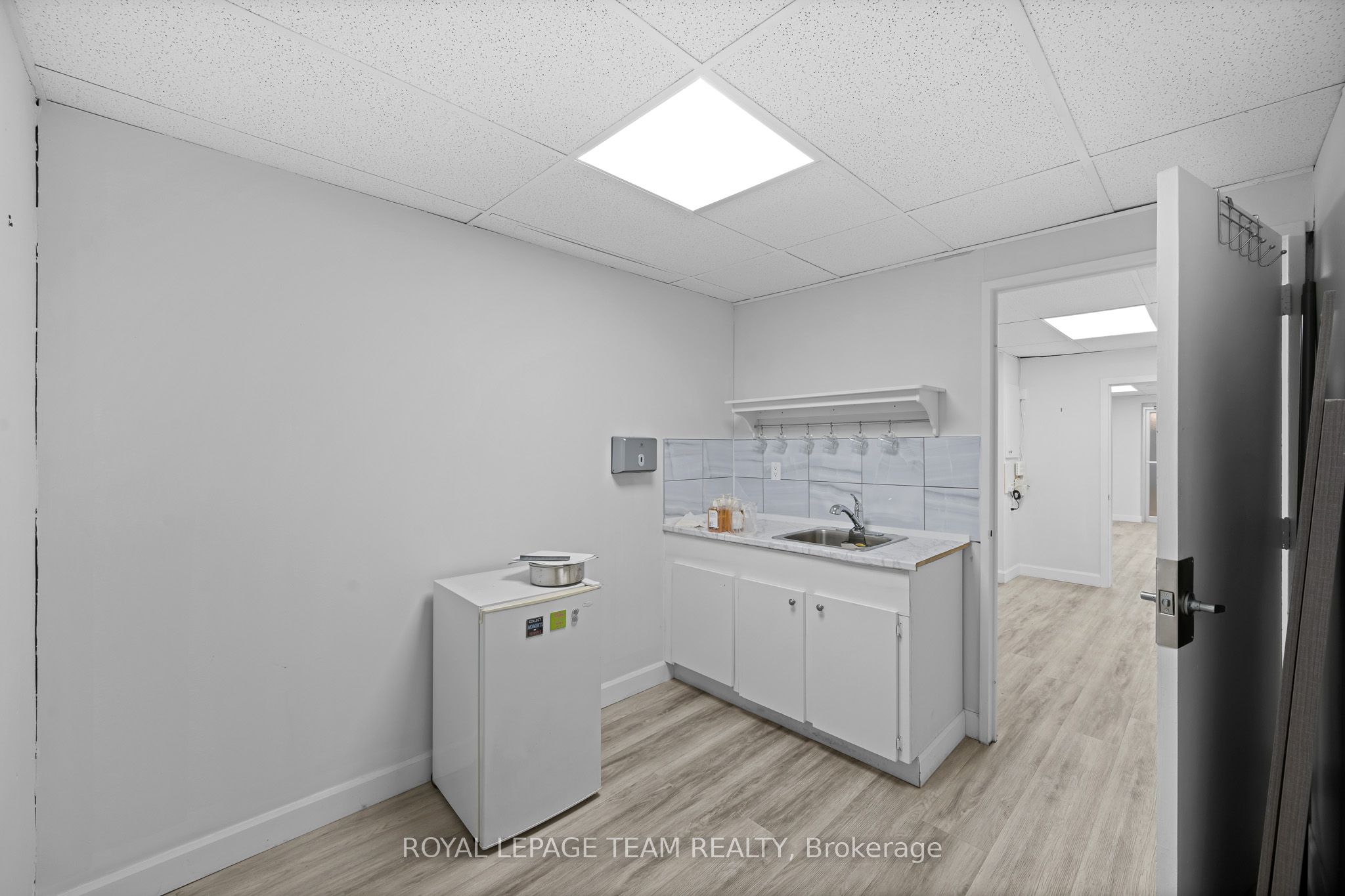 201 Mcleod Street Property Photo 5