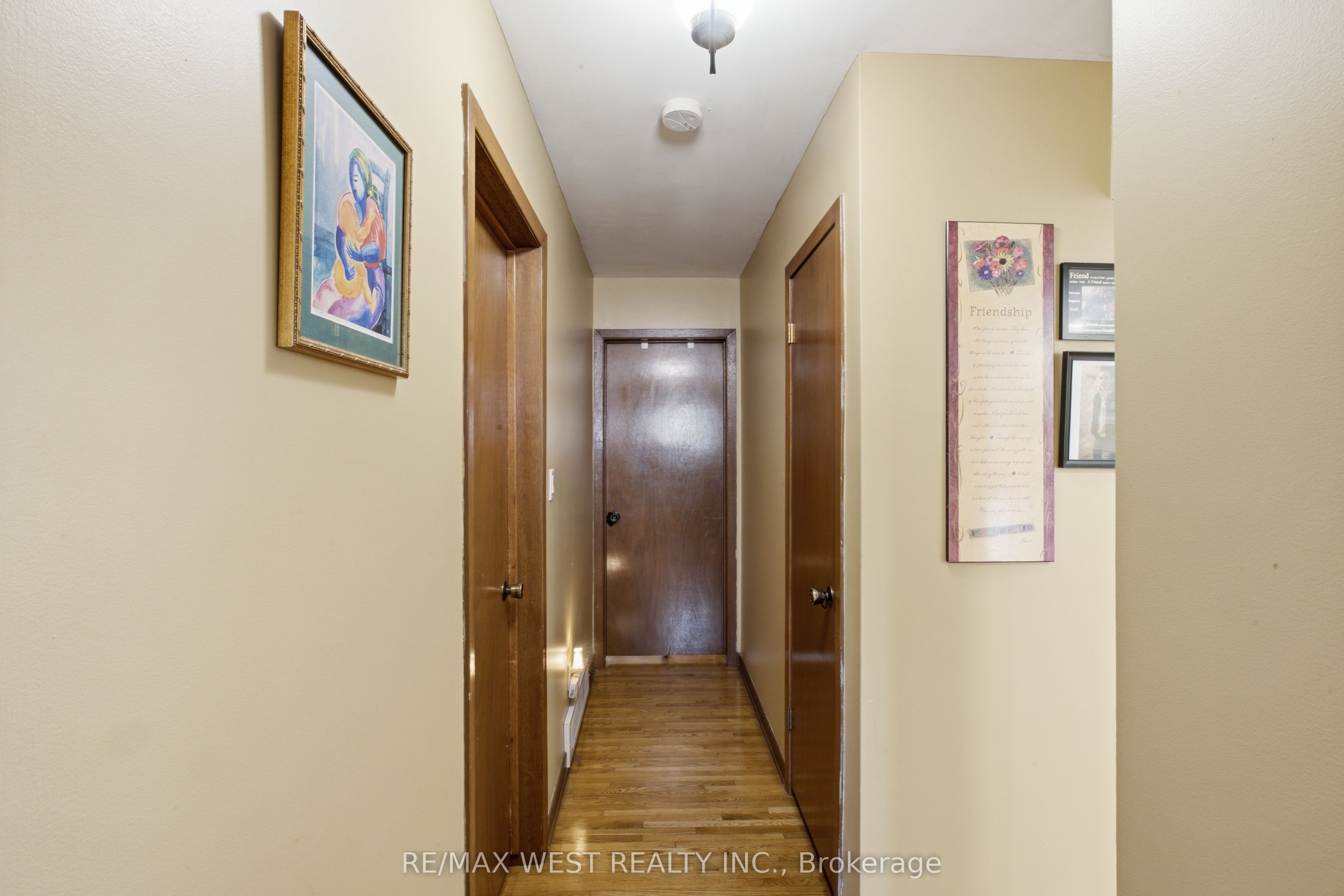 453 Leonard Avenue Property Photo 11