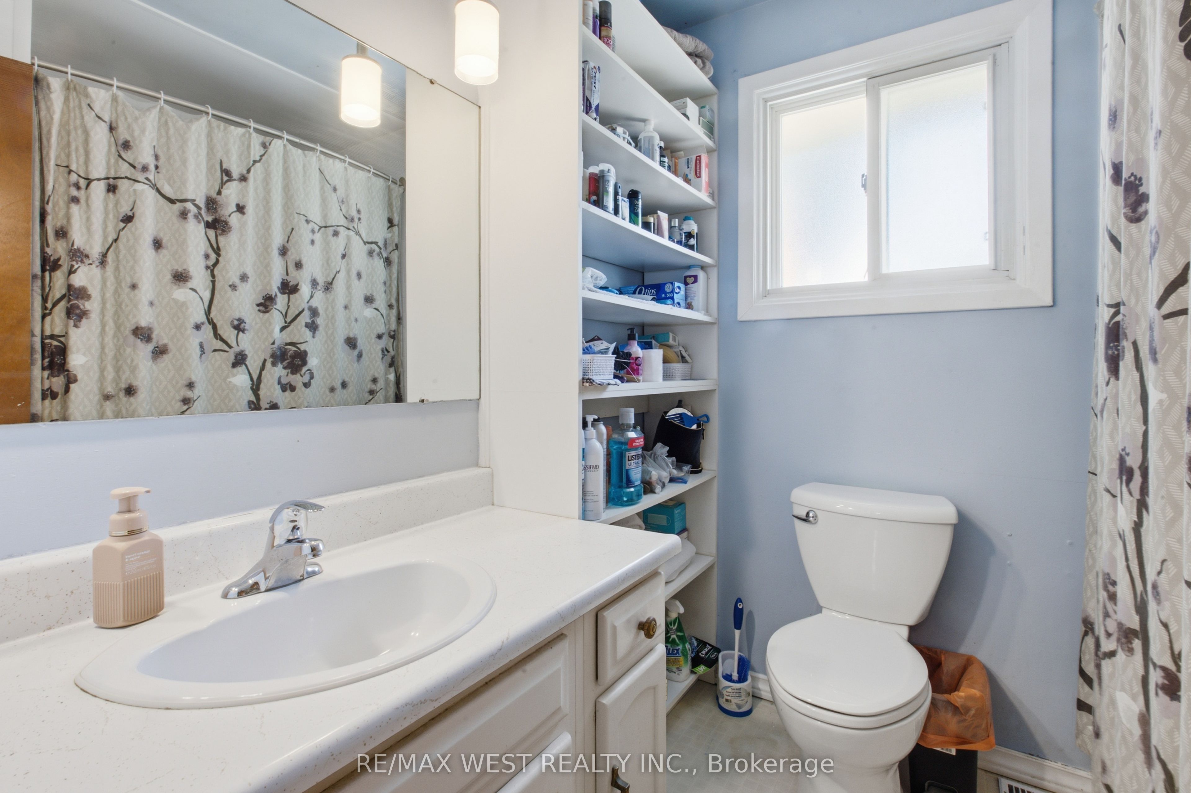 453 Leonard Avenue Property Photo 12