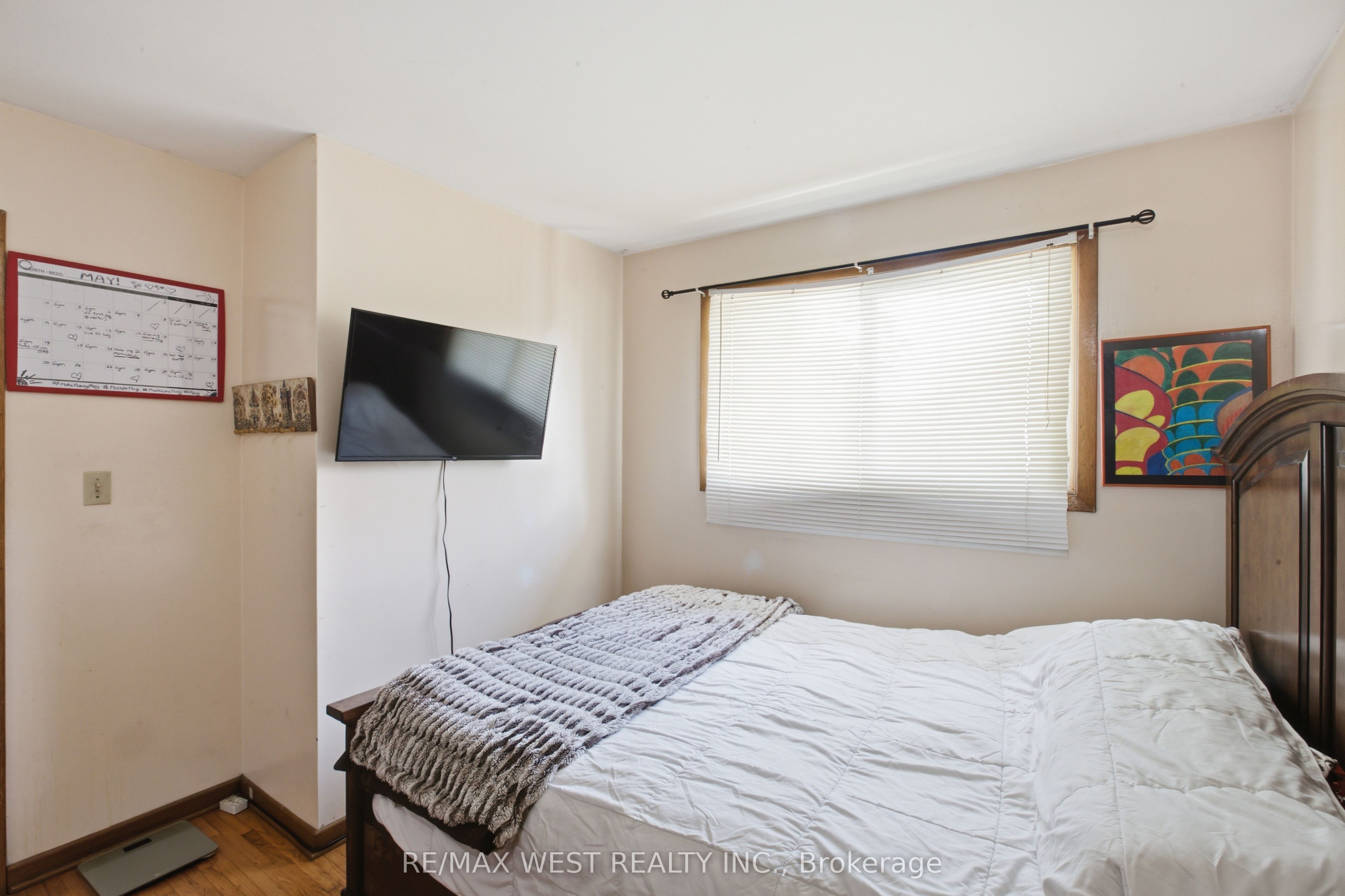 453 Leonard Avenue Property Photo 14