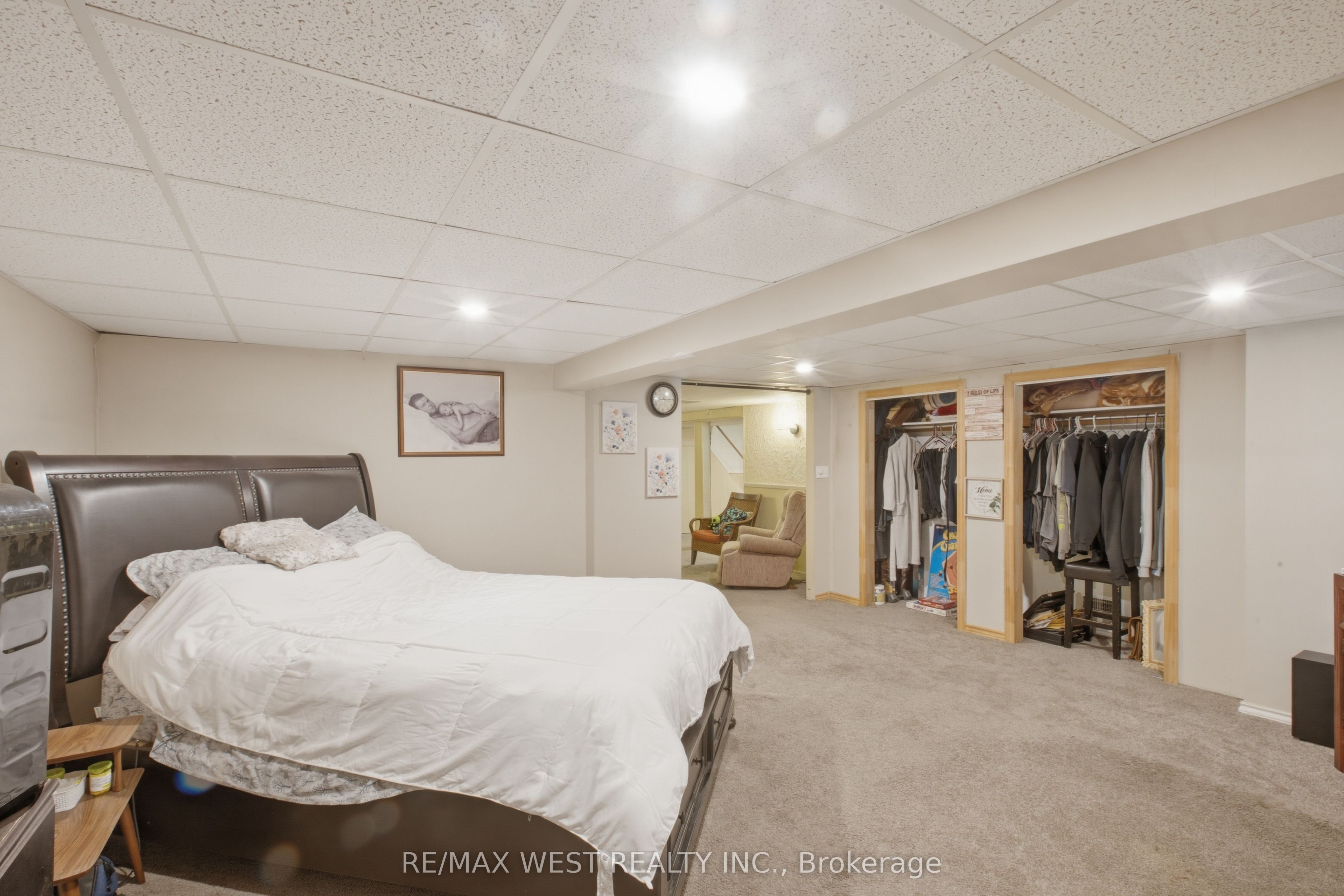 453 Leonard Avenue Property Photo 24