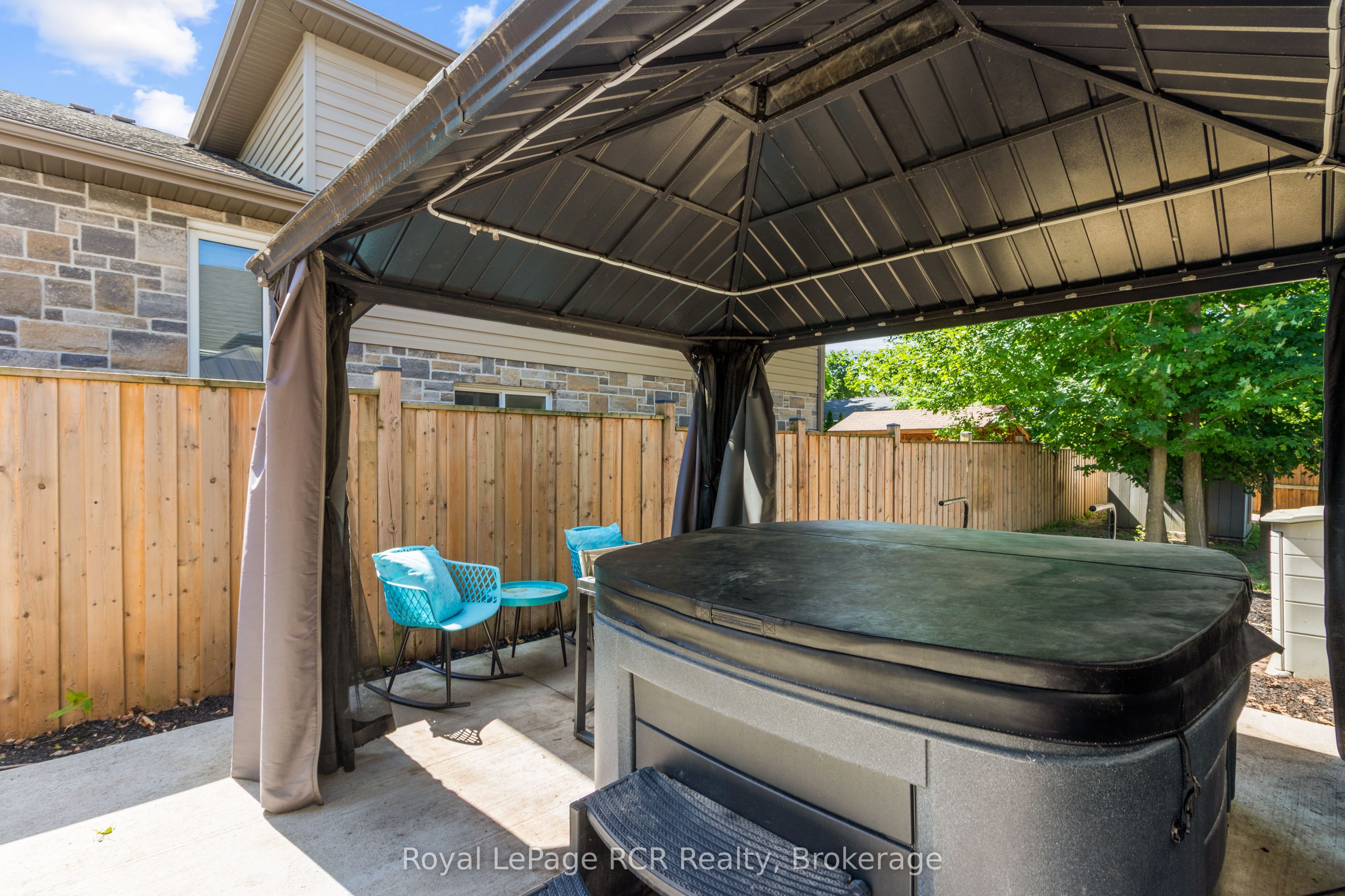 724 Elgin Street Property Photo 19