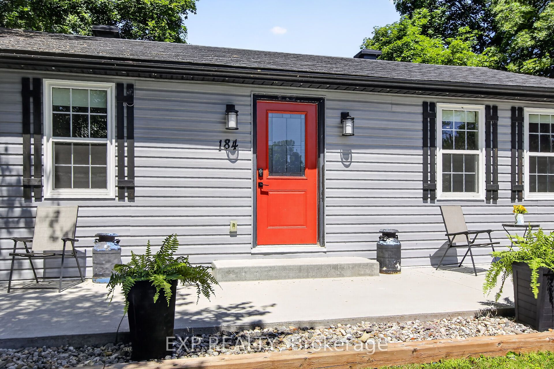 184 James Street Property Photo 33