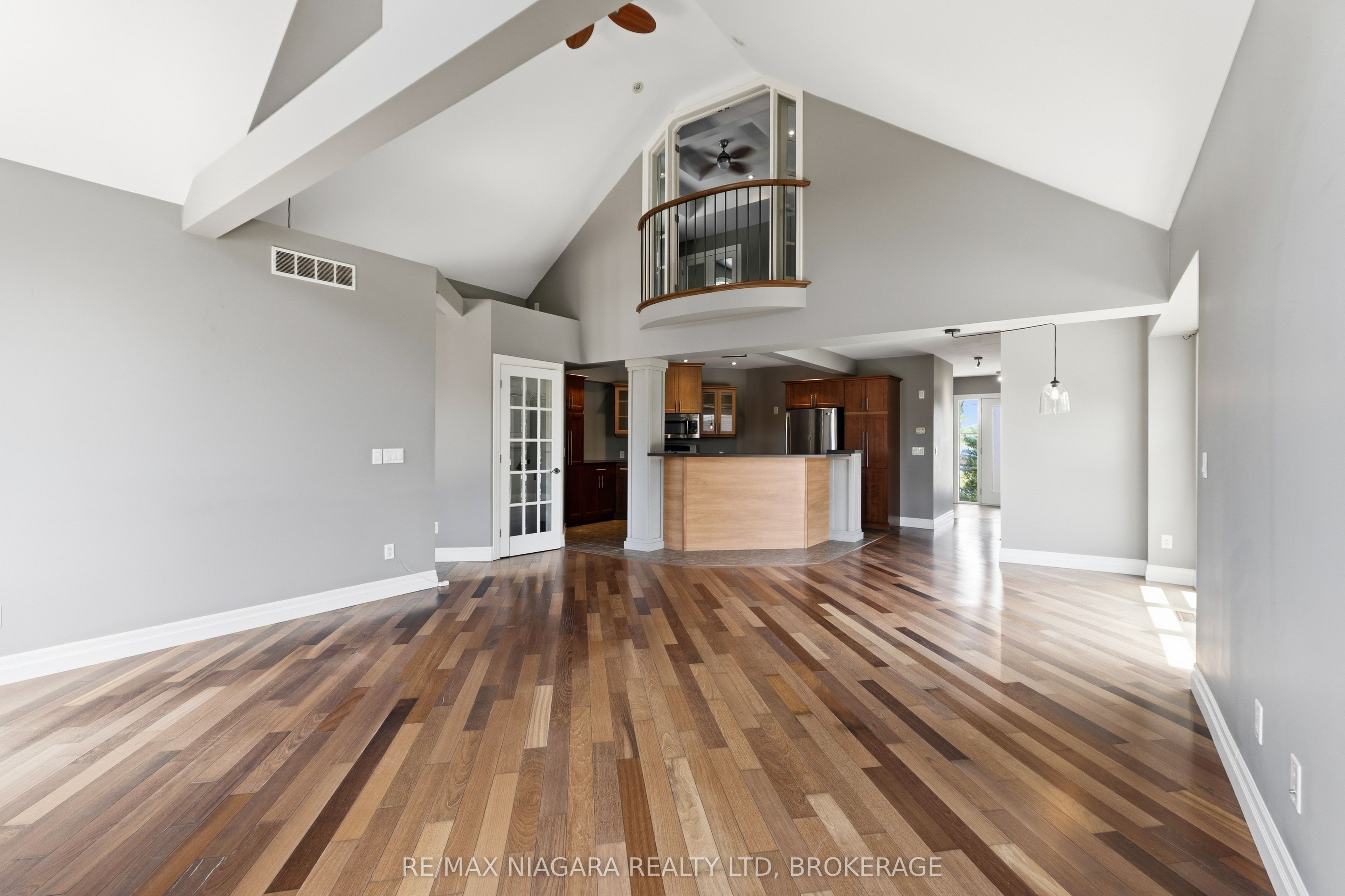 291 Vine Street Property Photo 11