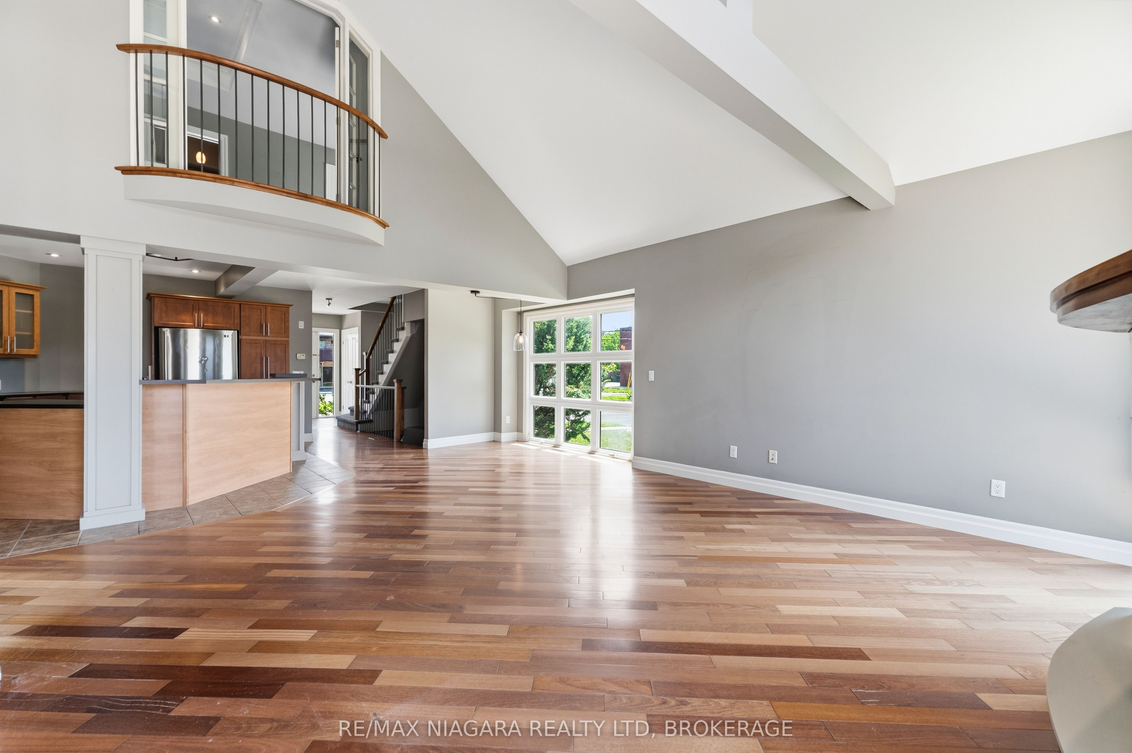 291 Vine Street Property Photo 13