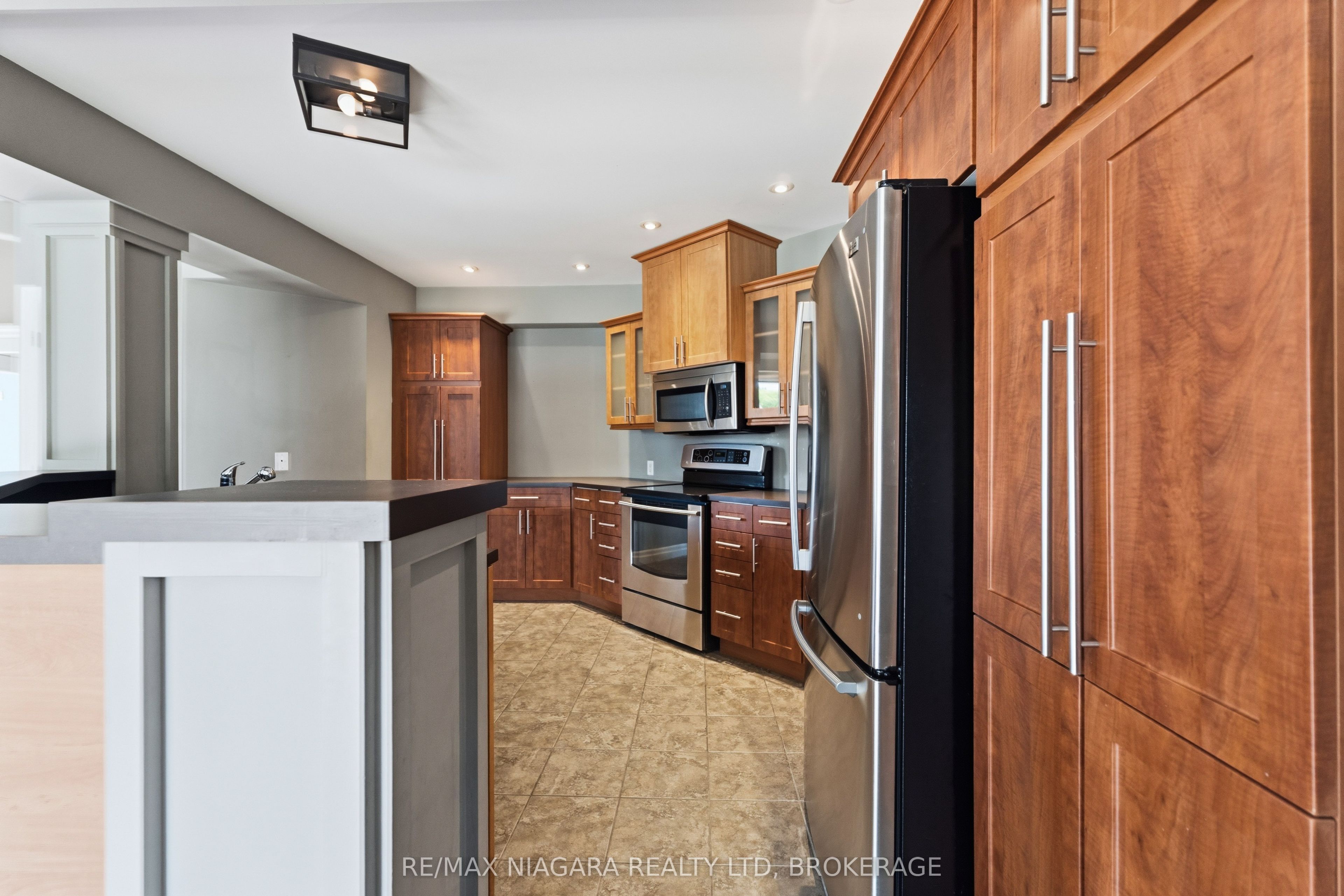 291 Vine Street Property Photo 15