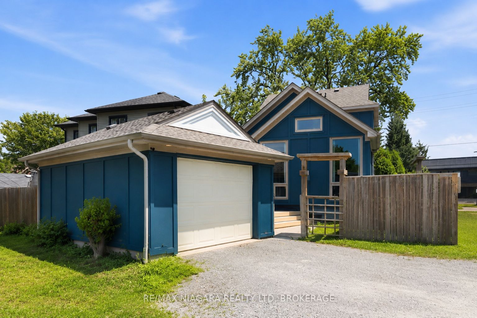 291 Vine Street Property Photo 33
