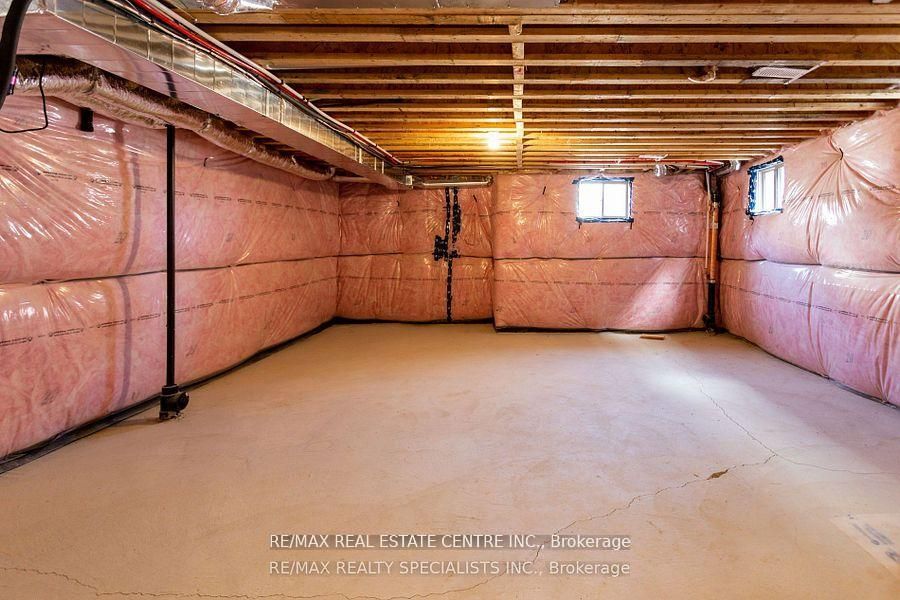 16 Monteith Drive S Property Photo 21