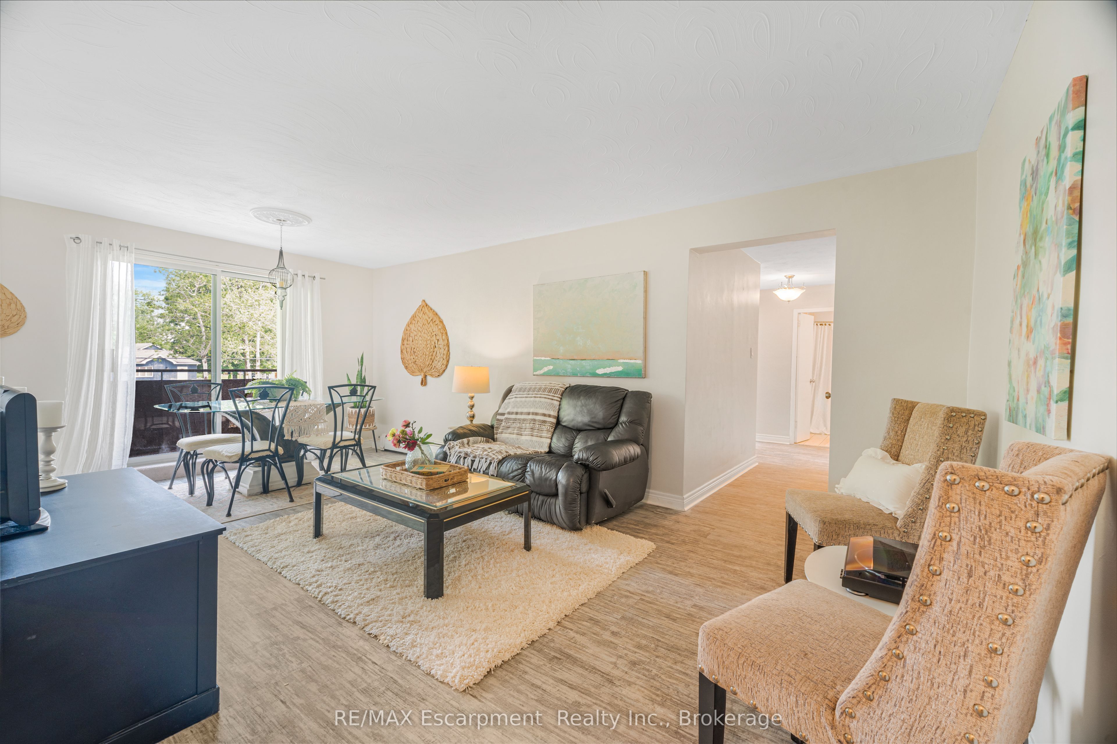 485 Thorold Road 203 Property Photo 1