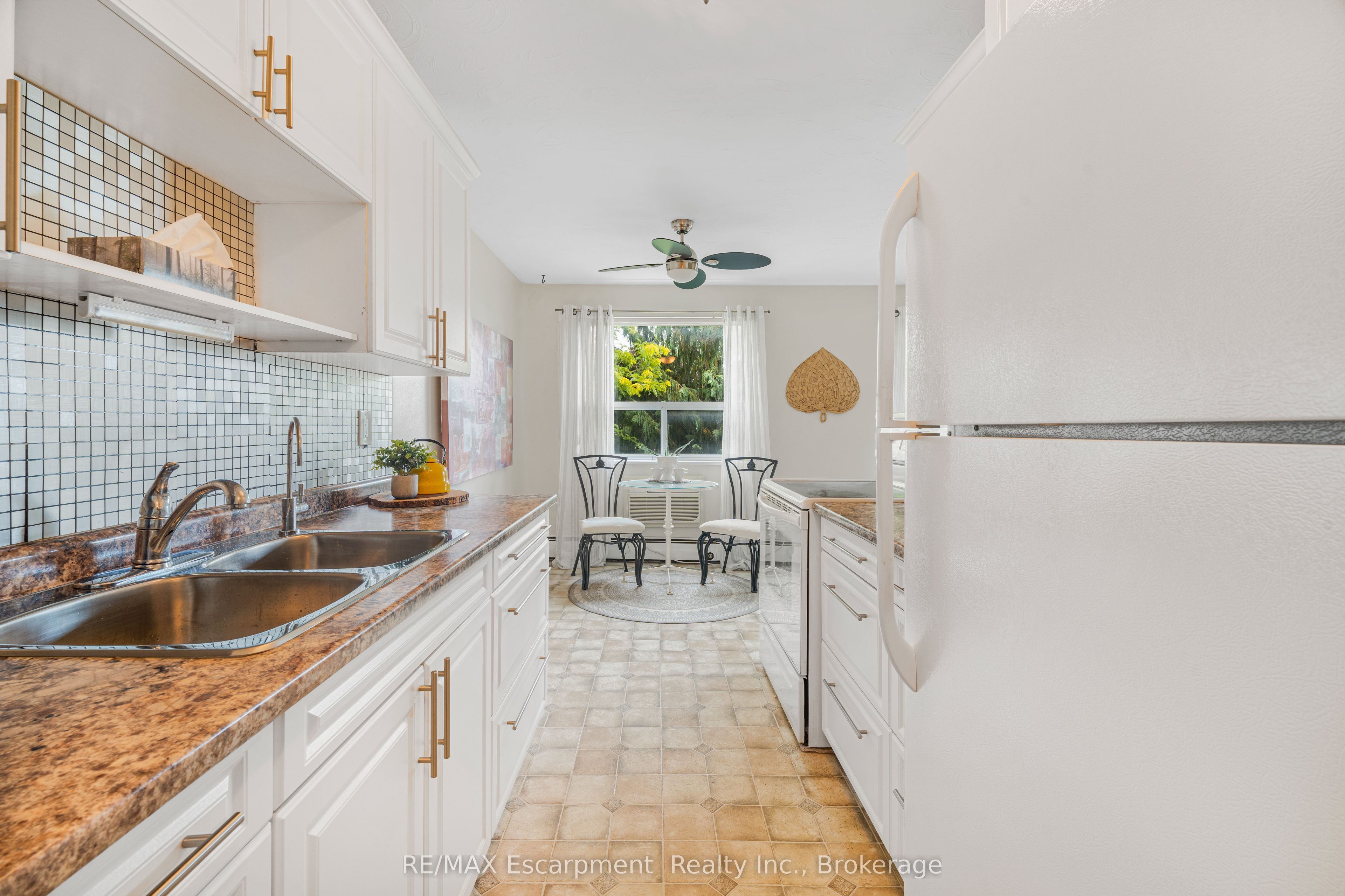 485 Thorold Road 203 Property Photo 5