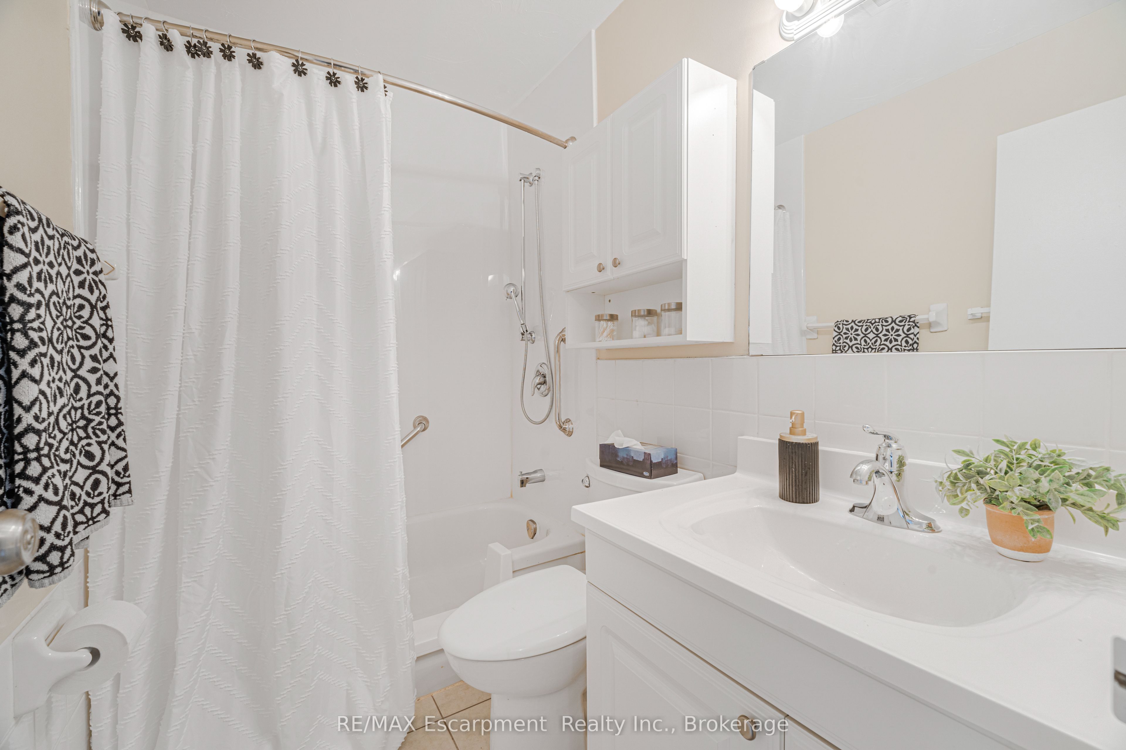 485 Thorold Road 203 Property Photo 22