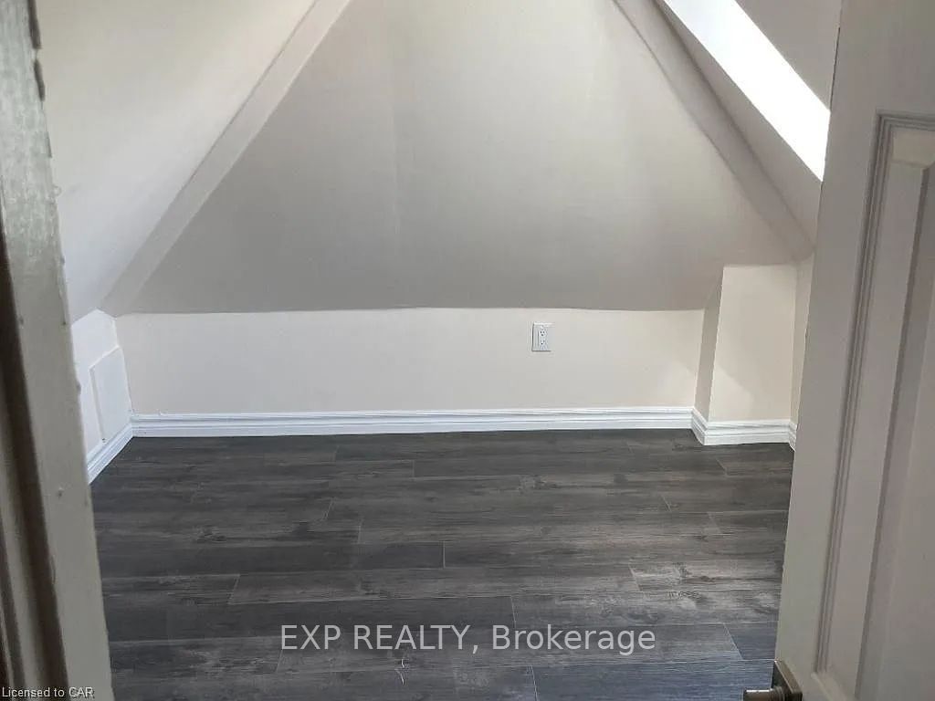 193 Burris Street Property Photo 6