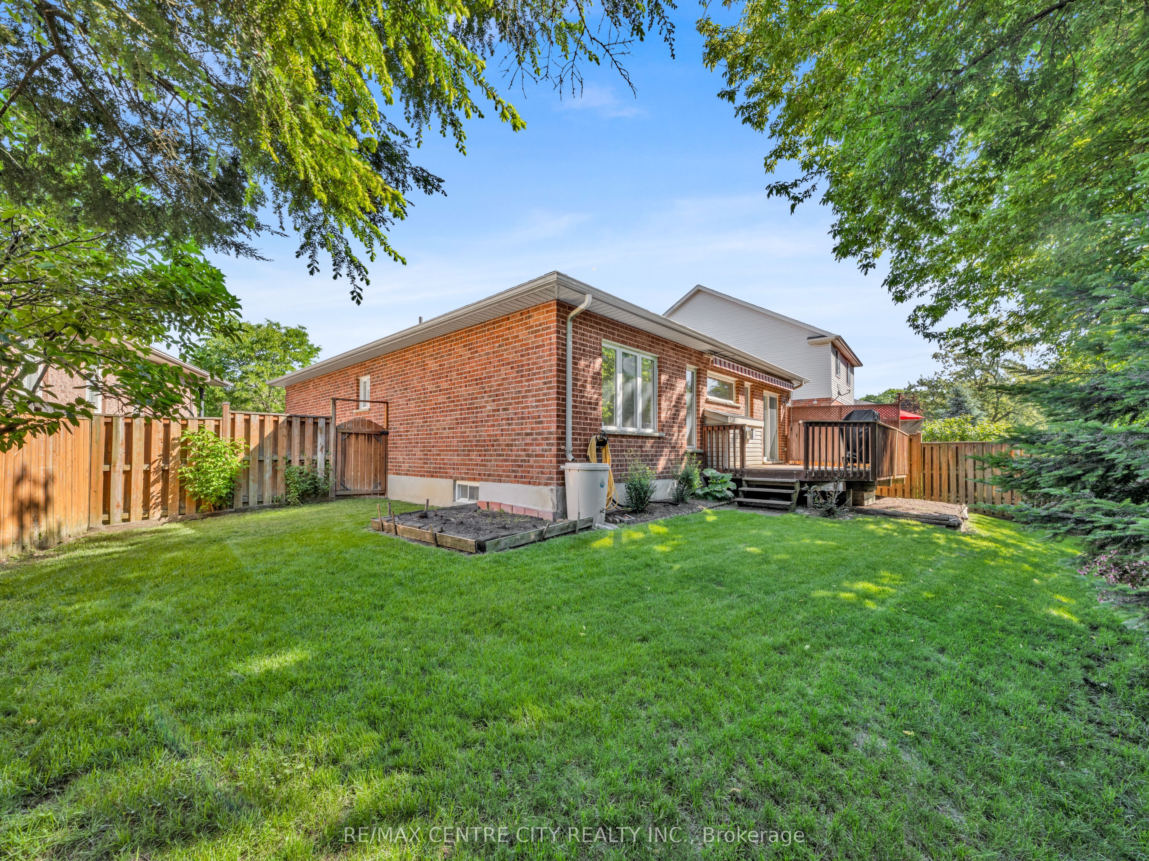 23 Brimley Court Property Photo 33