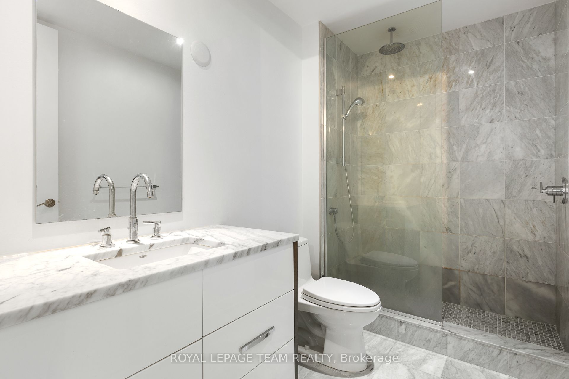 111 Champagne Avenue S 1506 Property Photo 7