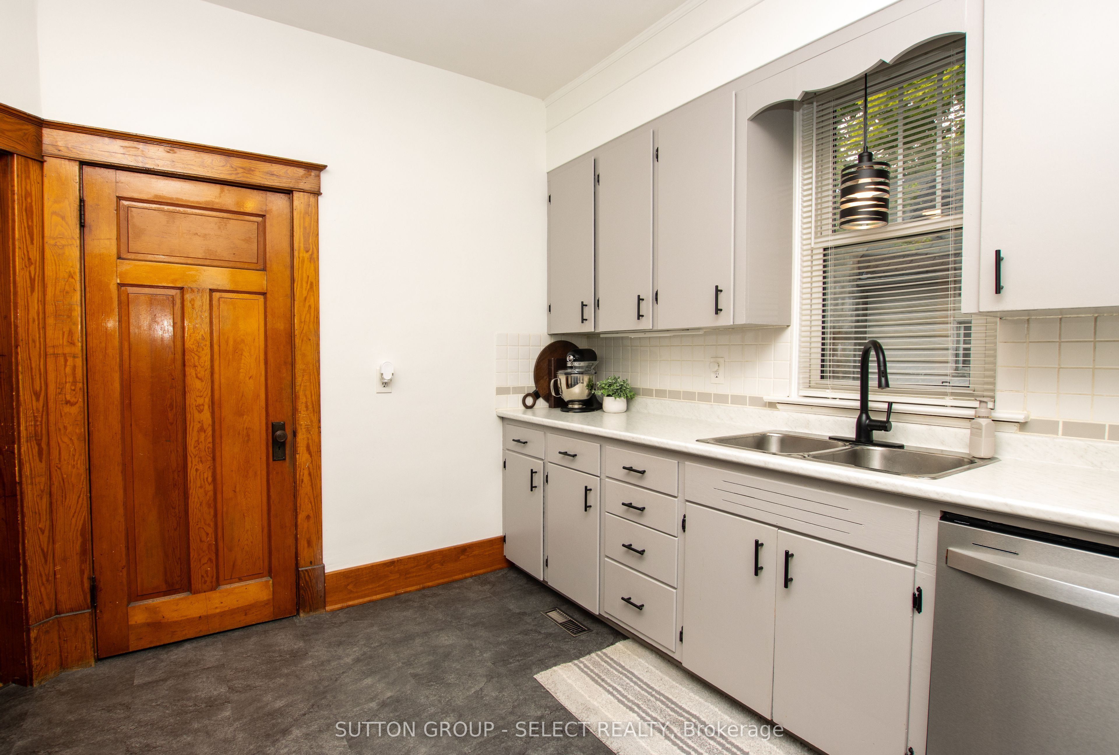 4273 Colonel Talbot Road N Property Photo 18