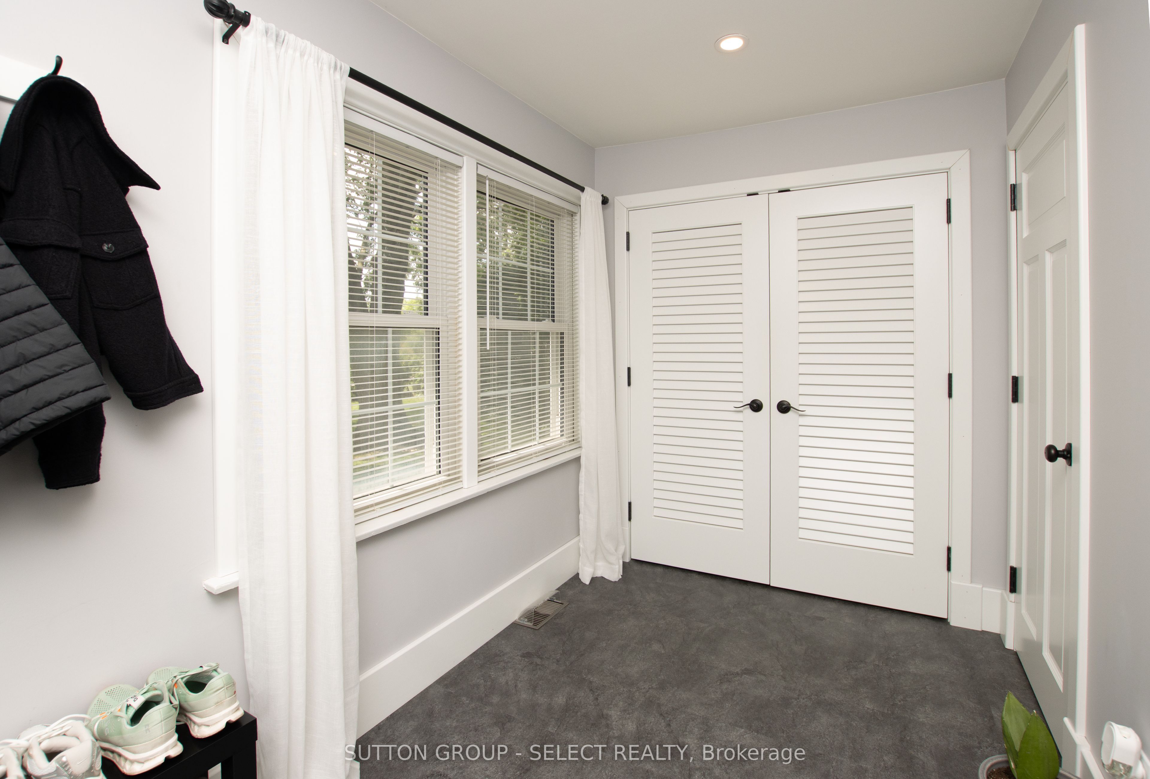 4273 Colonel Talbot Road N Property Photo 33